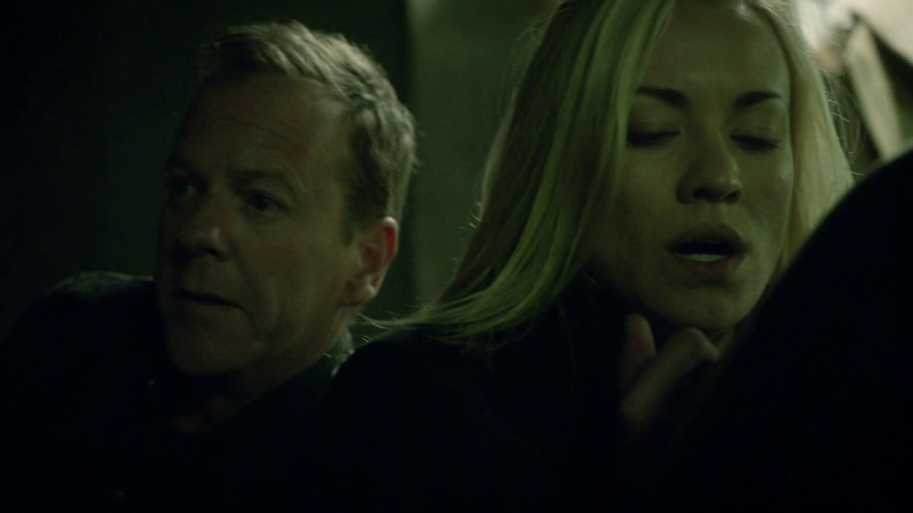 9x02_0110.jpg