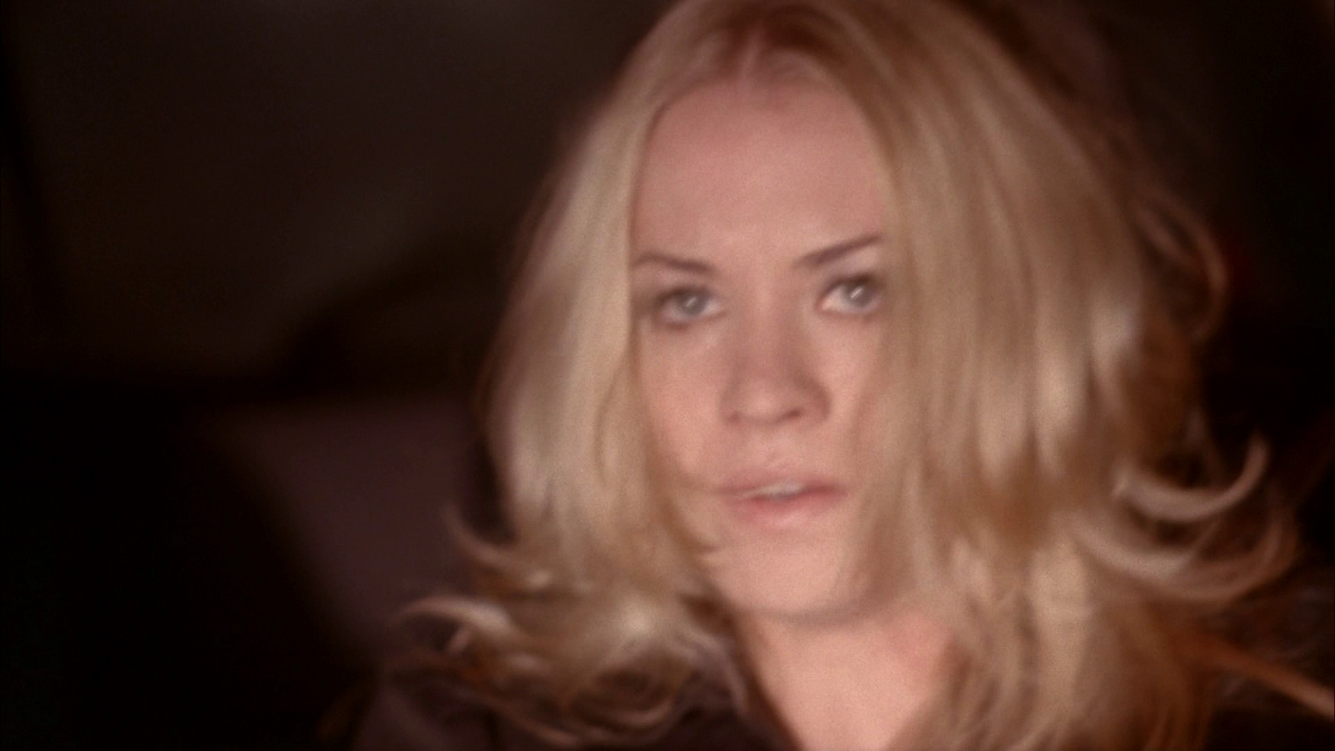 1x01_Pilot_0204.jpg