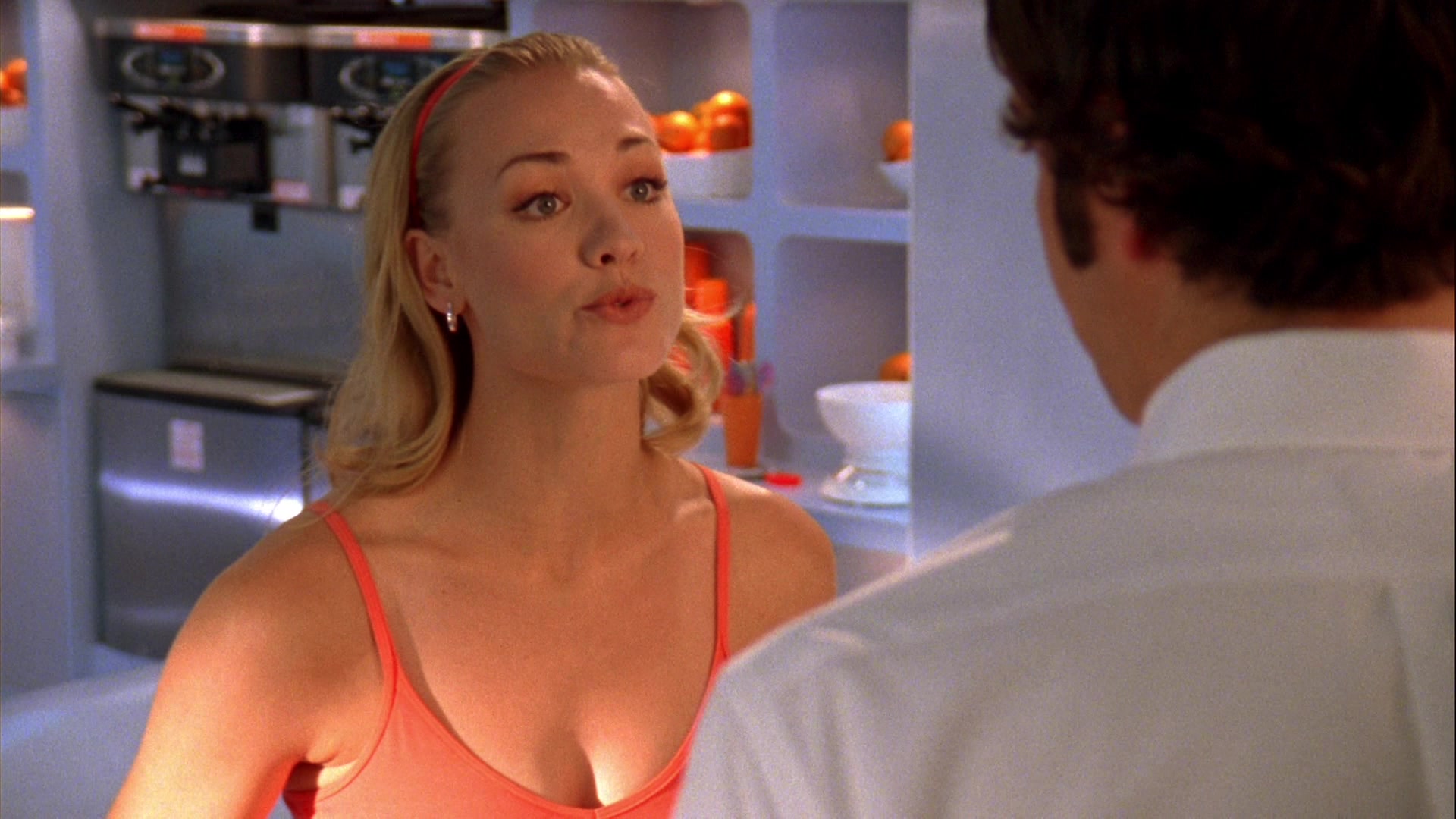 Chuck_2x02_ChuckVersustheSeduction_0100.jpg