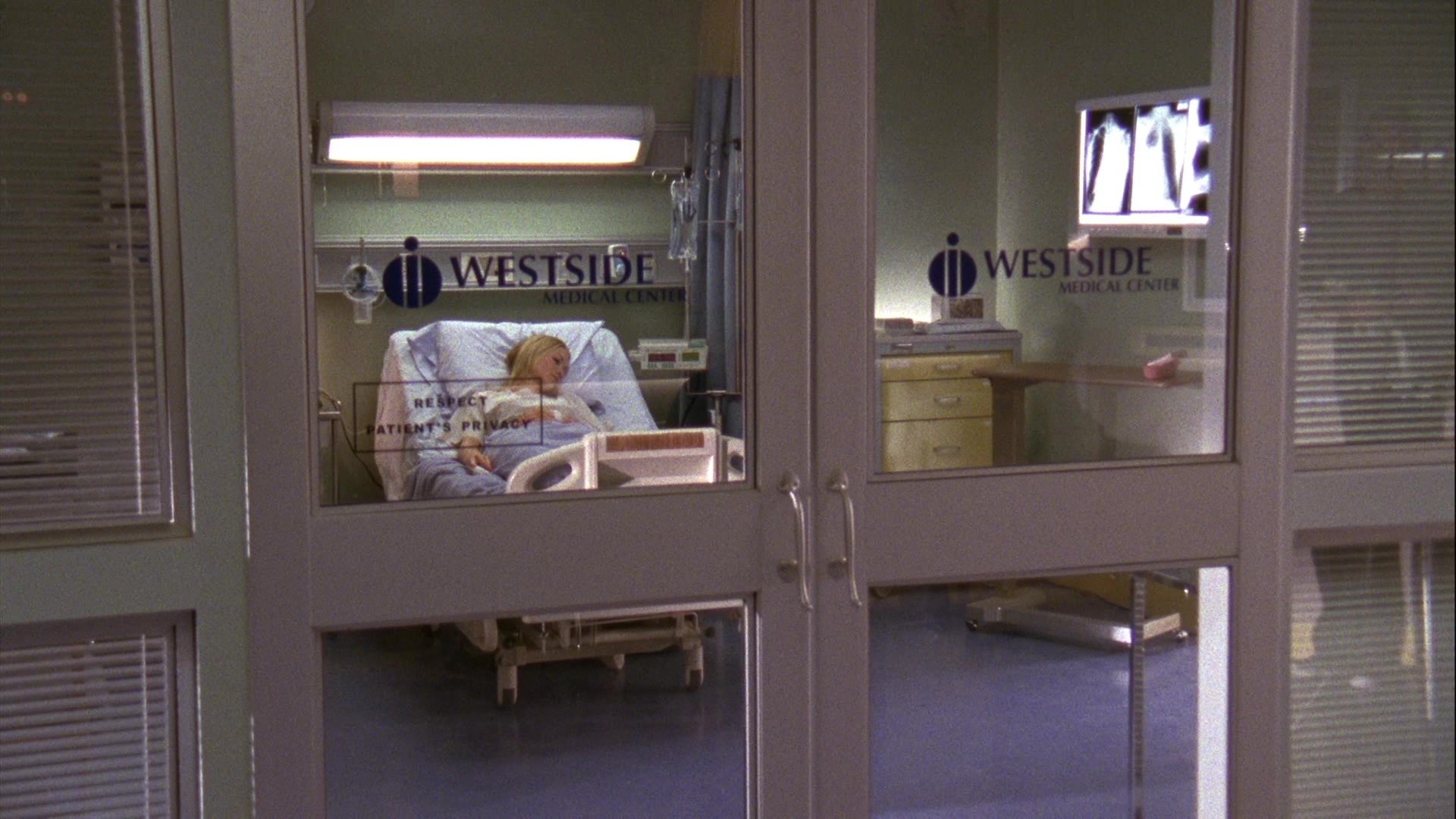 Chuck_2x03_ChuckVersustheBreak-Up_0220.jpg Chuck_2x03_ChuckVersustheBreak-Up_0220.jpg