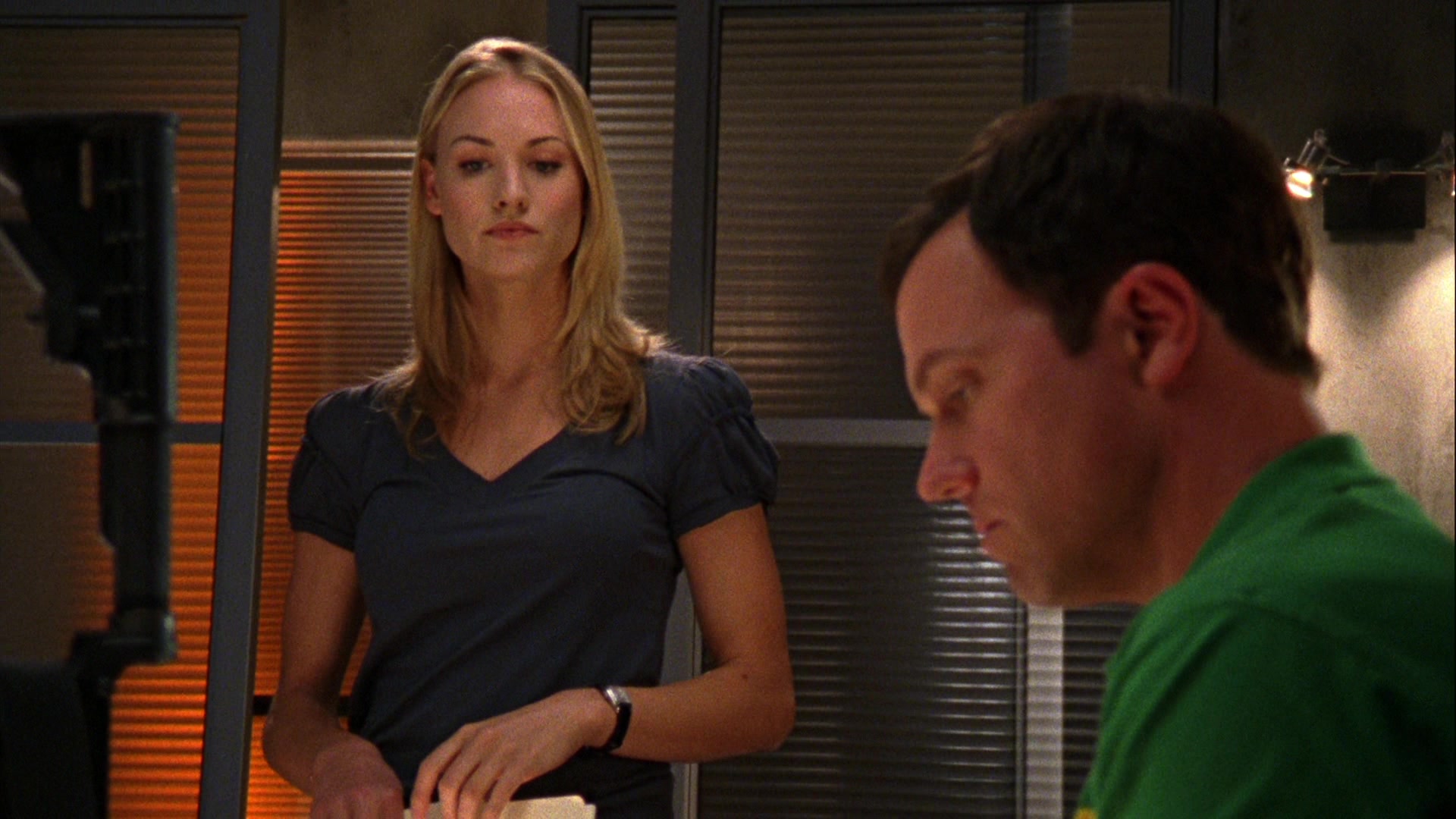 Chuck_2x03_ChuckVersustheBreak-Up_0282.jpg