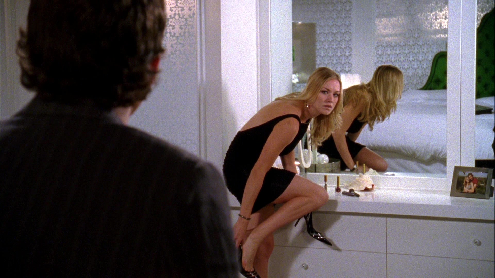 Chuck_2x04_ChuckVersustheCougars_0239.jpg