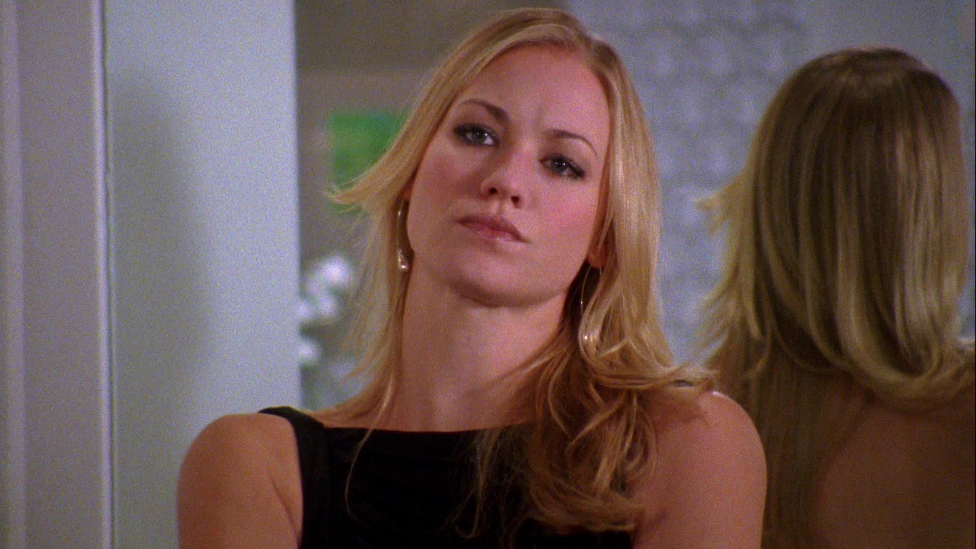Chuck_2x04_ChuckVersustheCougars_0241.jpg