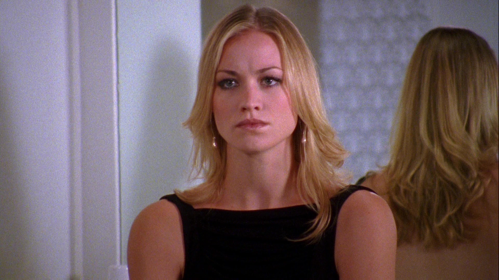 Chuck_2x04_ChuckVersustheCougars_0243.jpg