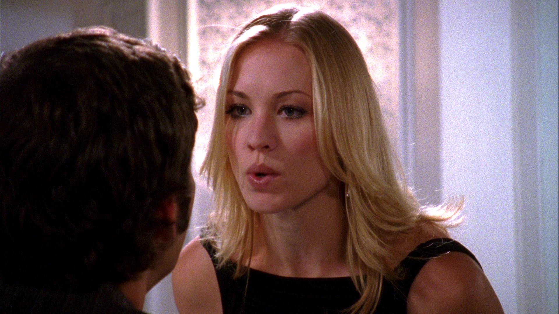 Chuck_2x04_ChuckVersustheCougars_0260.jpg