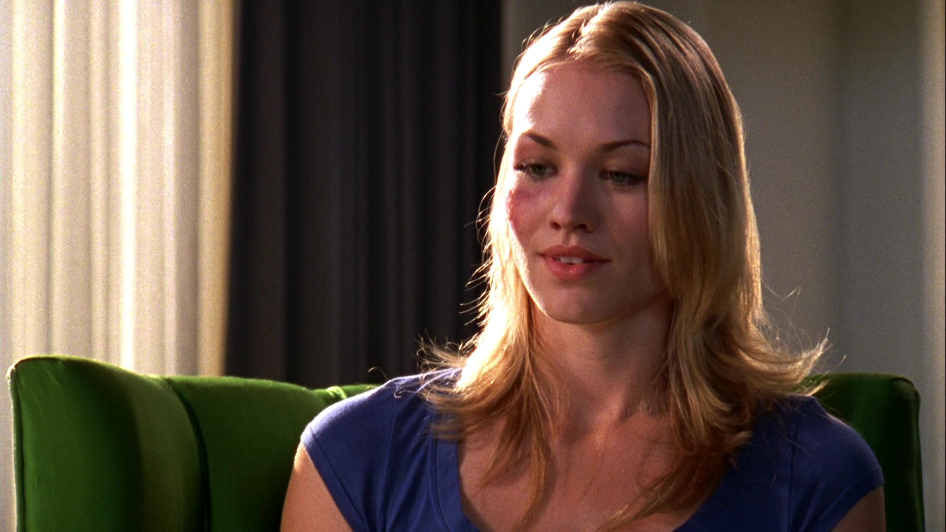 Chuck_2x04_ChuckVersustheCougars_0674.jpg