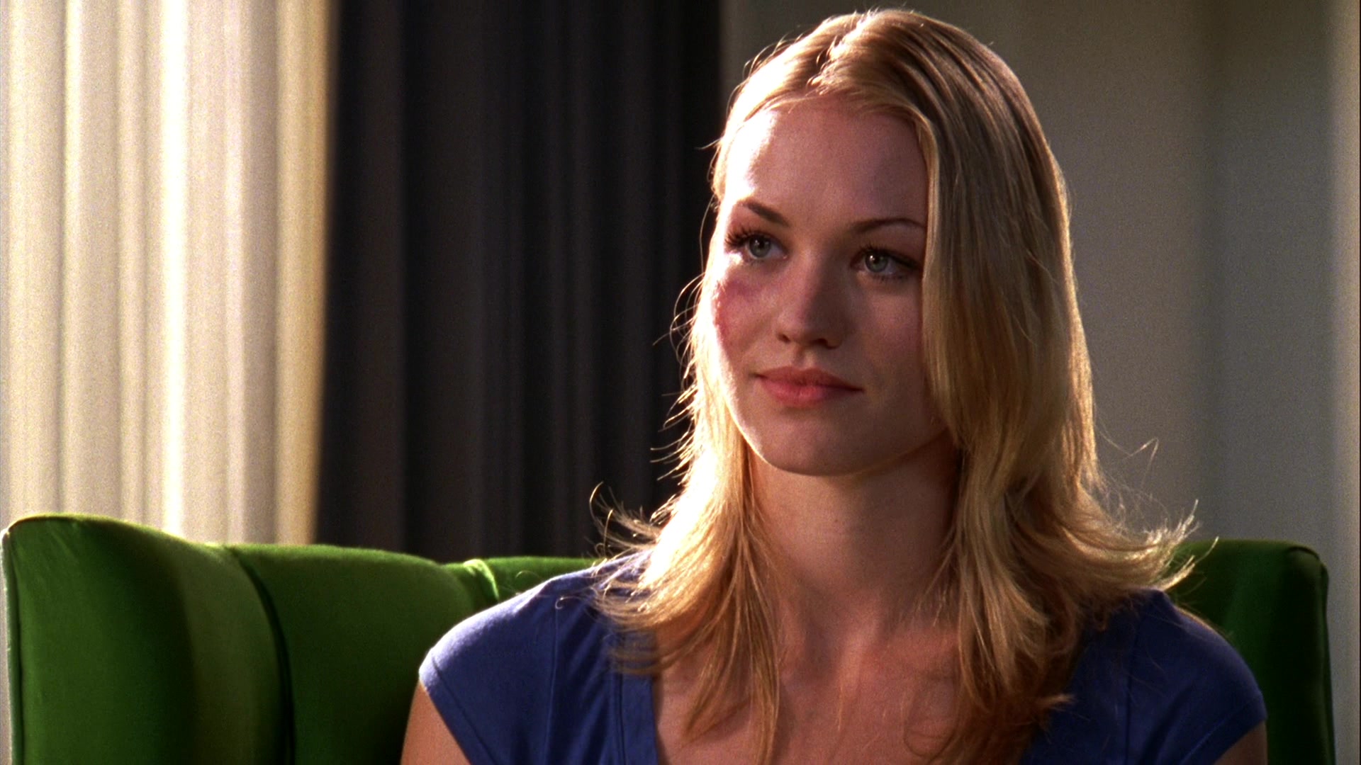 Chuck_2x04_ChuckVersustheCougars_0676.jpg