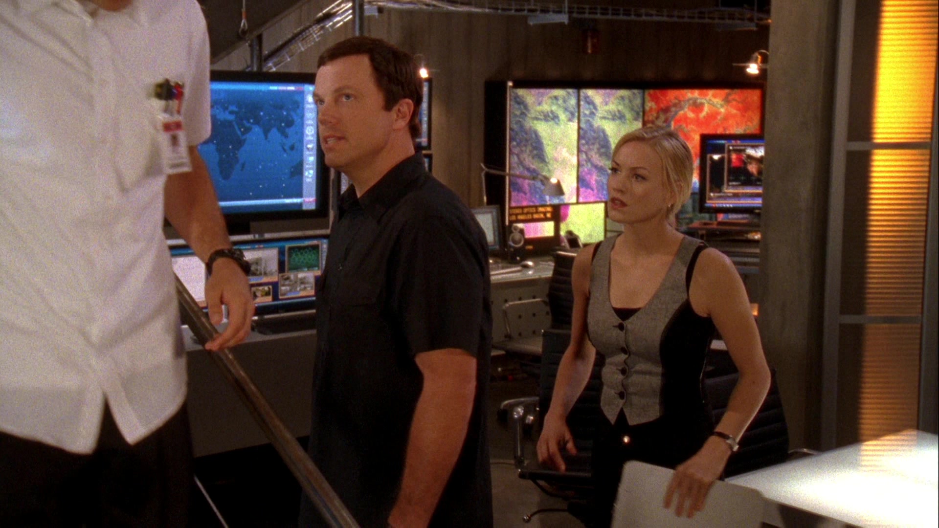 Chuck_2x07ChuckVersustheFatLady_0152.jpg
