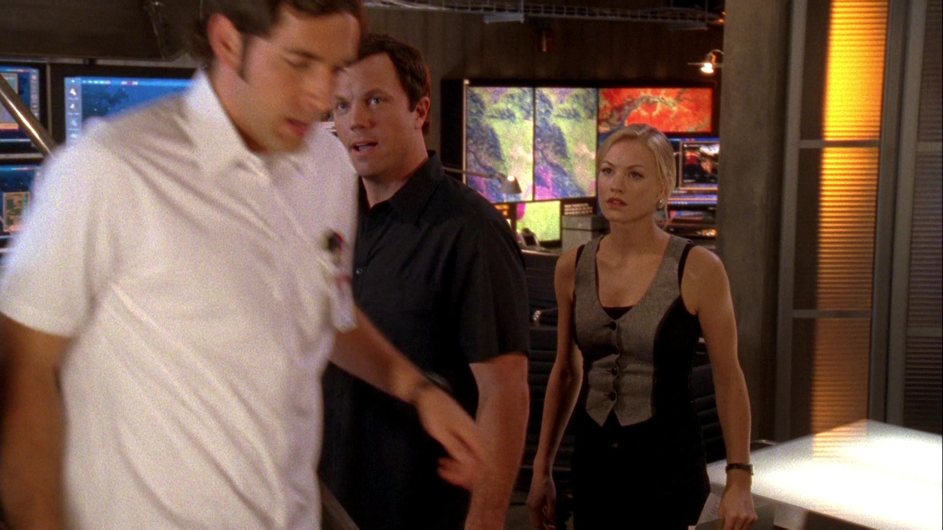 Chuck_2x07ChuckVersustheFatLady_0153.jpg