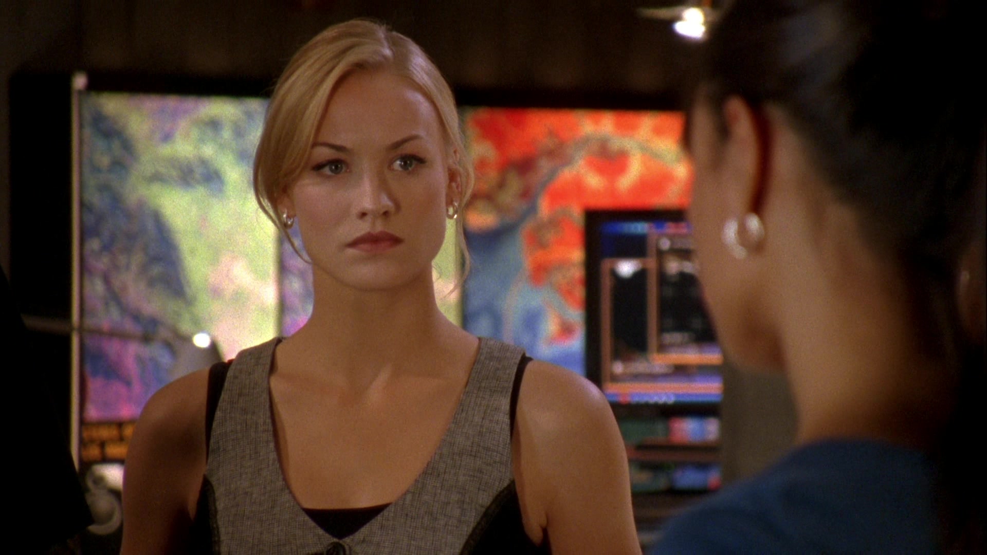 Chuck_2x07ChuckVersustheFatLady_0157.jpg