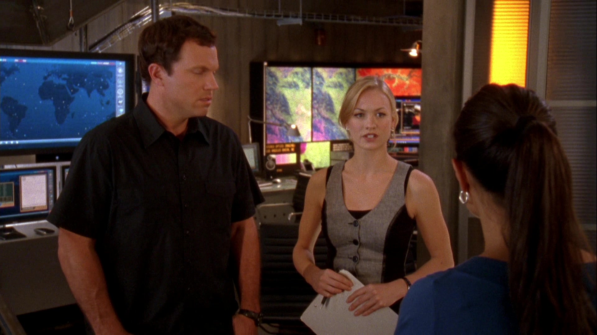 Chuck_2x07ChuckVersustheFatLady_0161.jpg