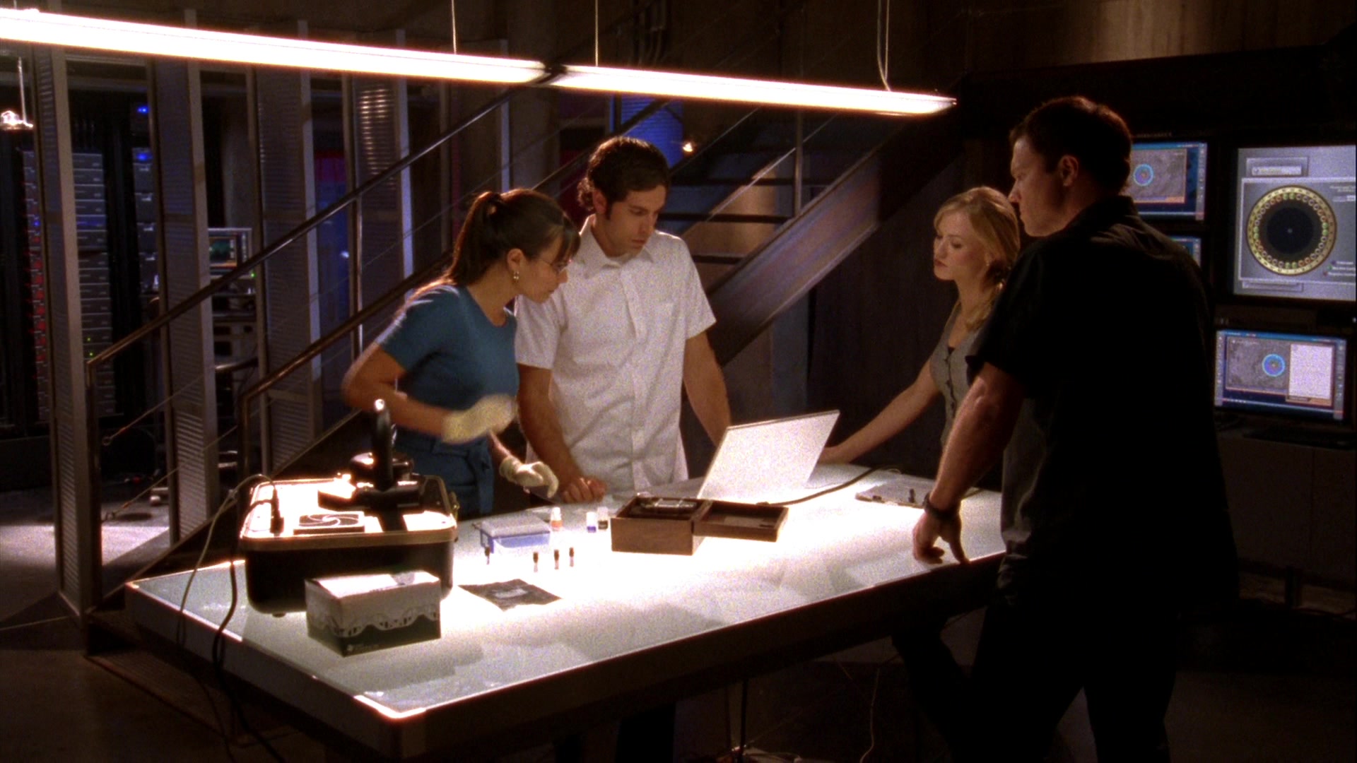 Chuck_2x07ChuckVersustheFatLady_0169.jpg