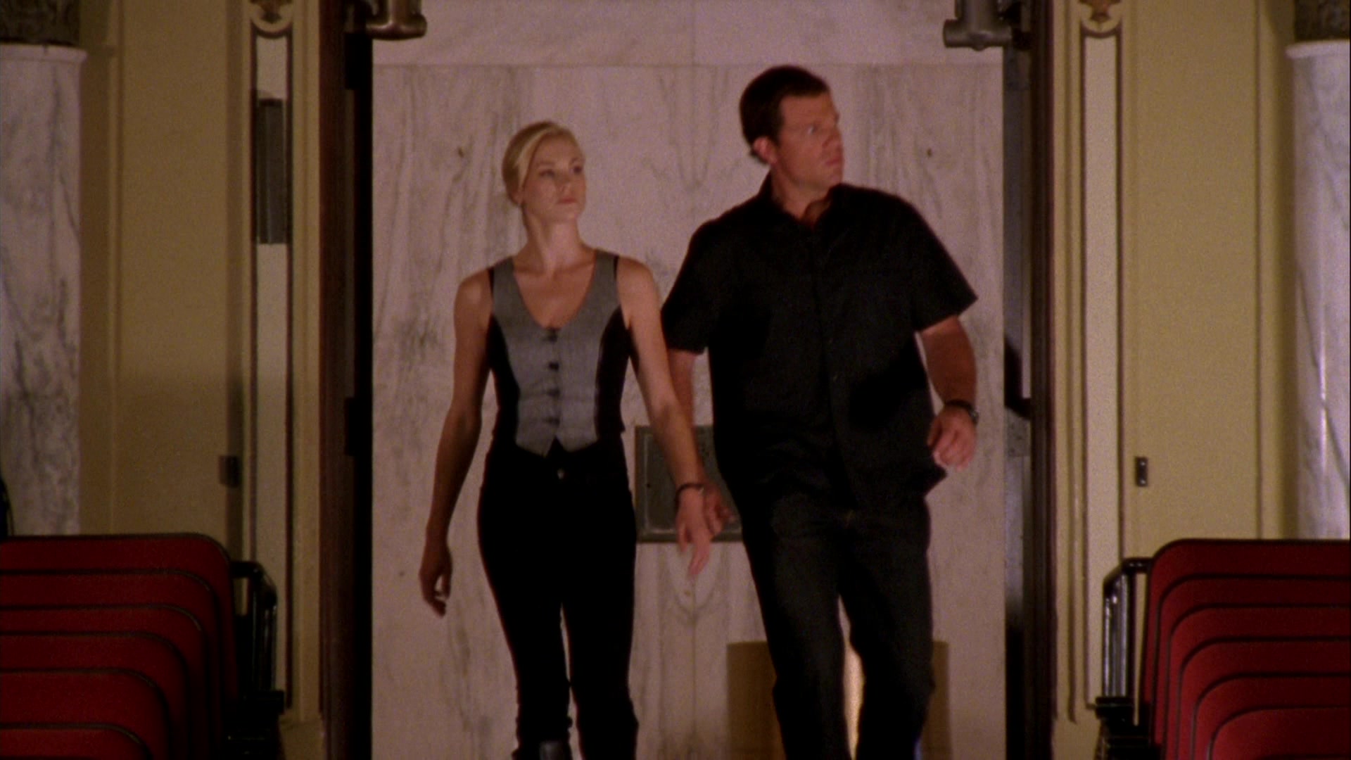 Chuck_2x07ChuckVersustheFatLady_0185.jpg Chuck_2x07ChuckVersustheFatLady_0185.jpg