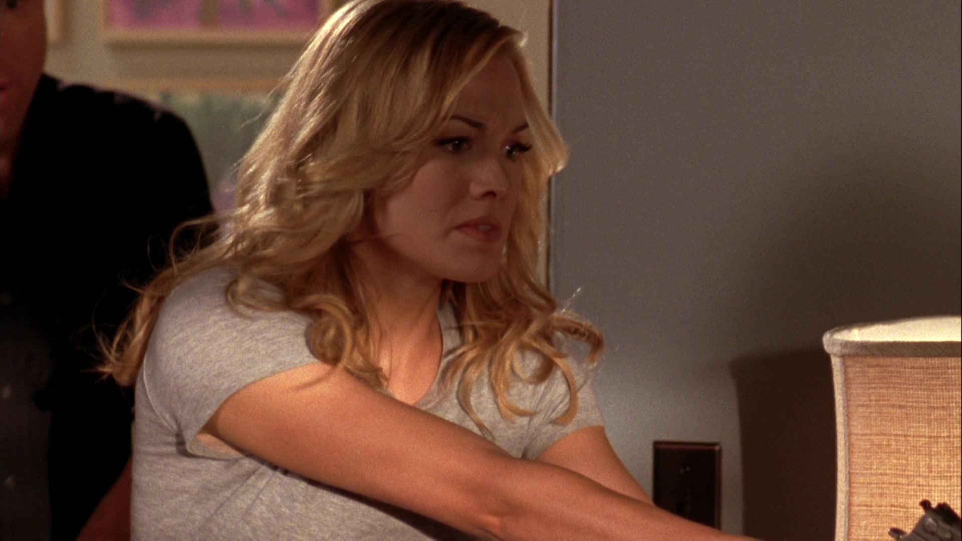Chuck_2x07ChuckVersustheFatLady_0296.jpg