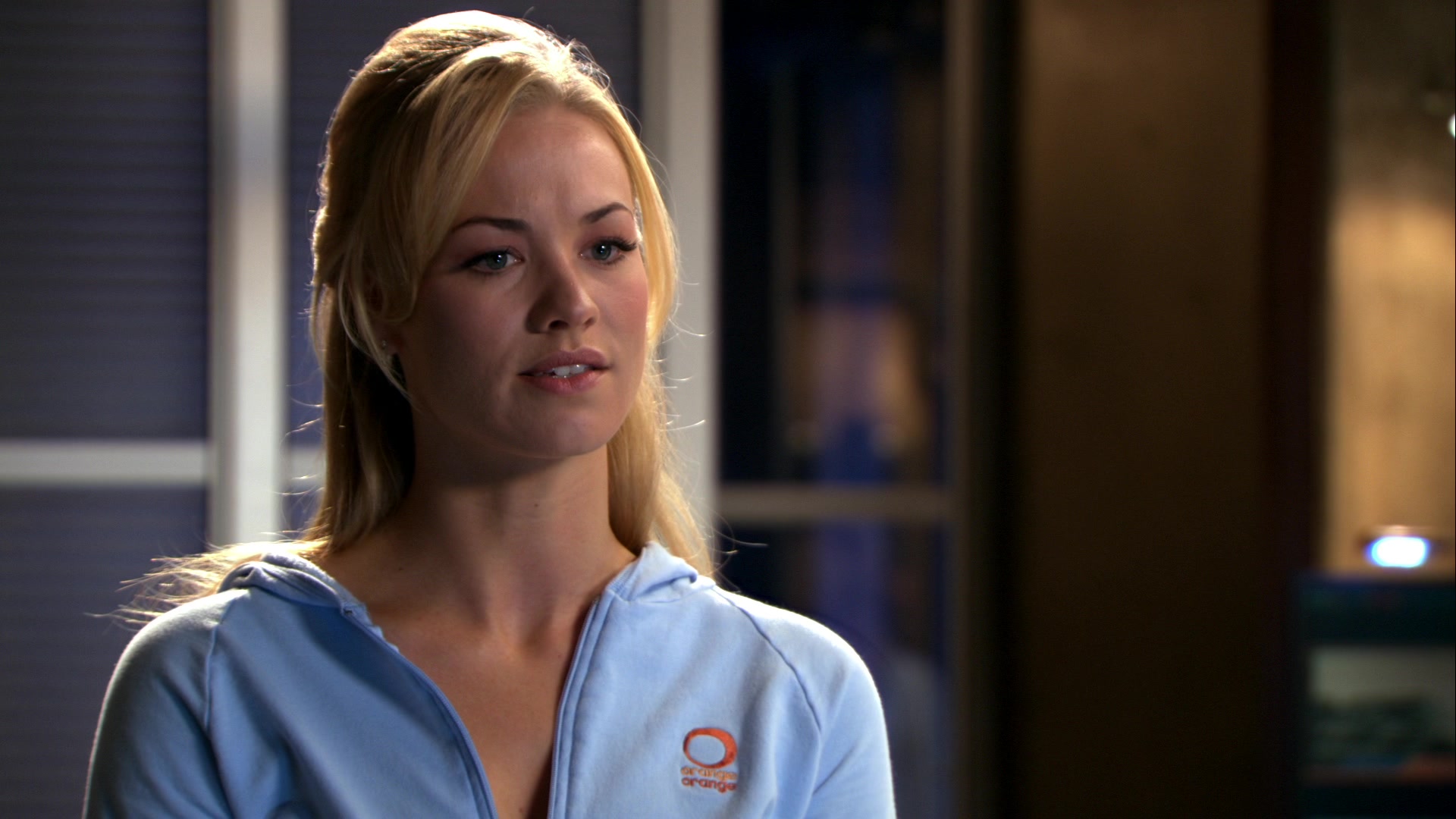 Chuck_2x12_ChuckVersustheThirdDimension_0049.jpg Chuck_2x12_ChuckVersustheThirdDimension_0049.jpg