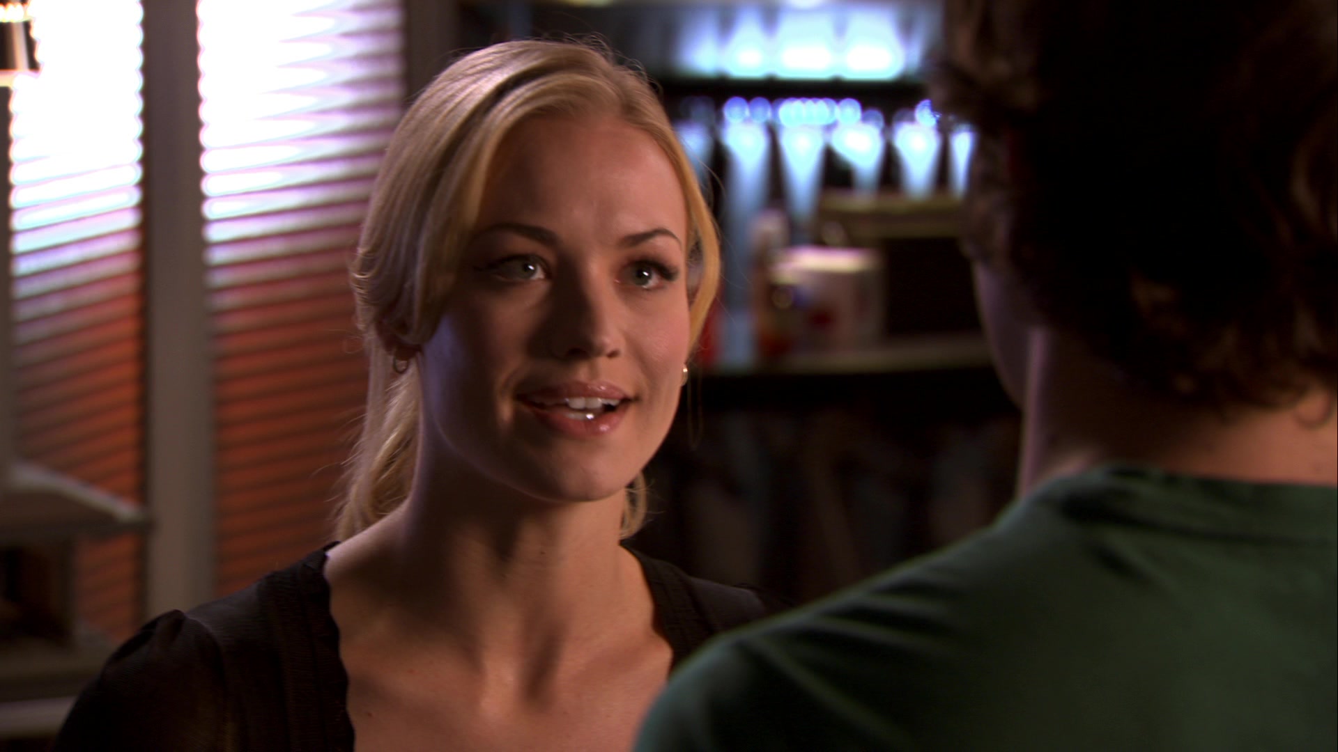 Chuck_2x12_ChuckVersustheThirdDimension_0175.jpg