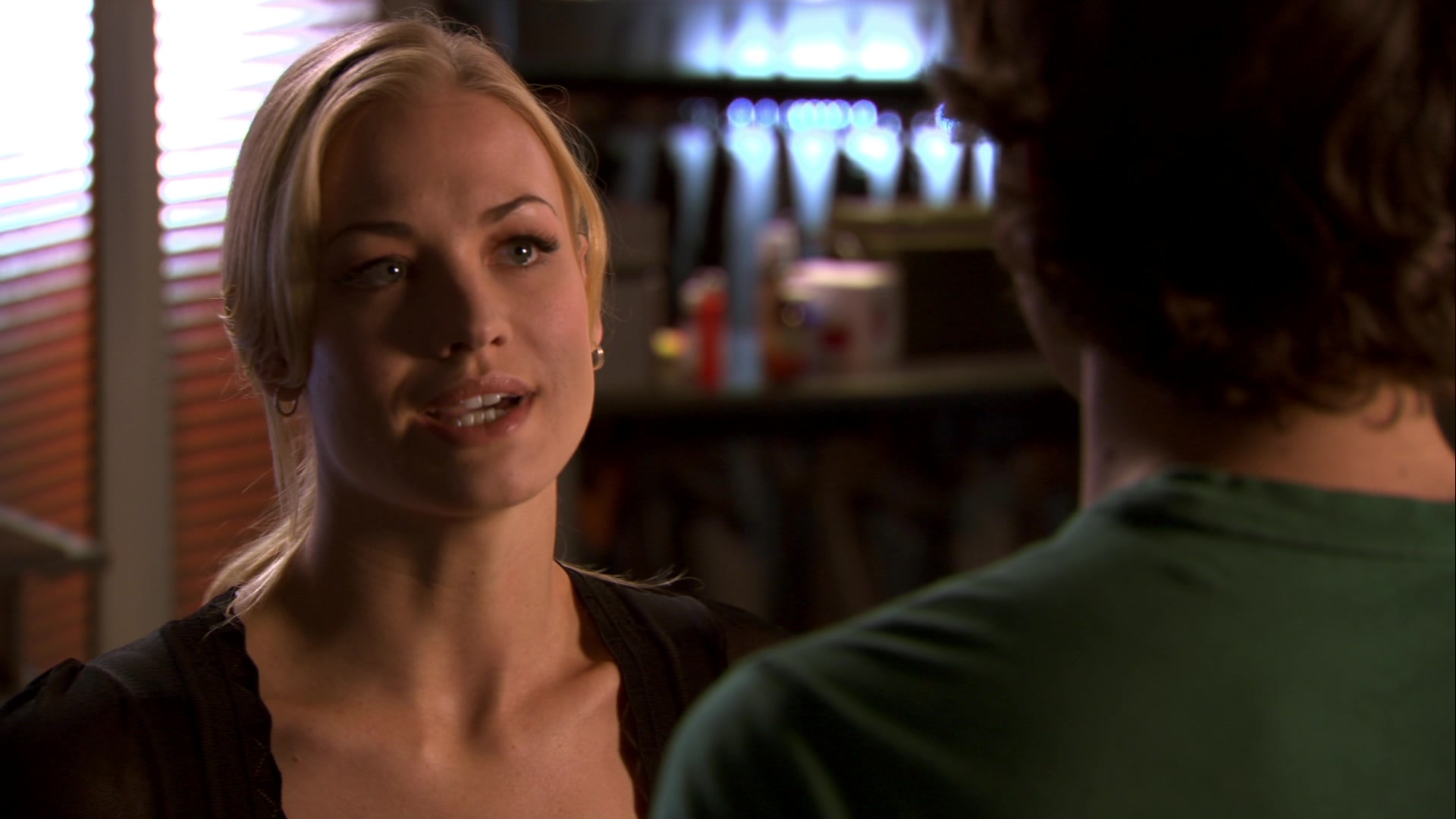 Chuck_2x12_ChuckVersustheThirdDimension_0178.jpg