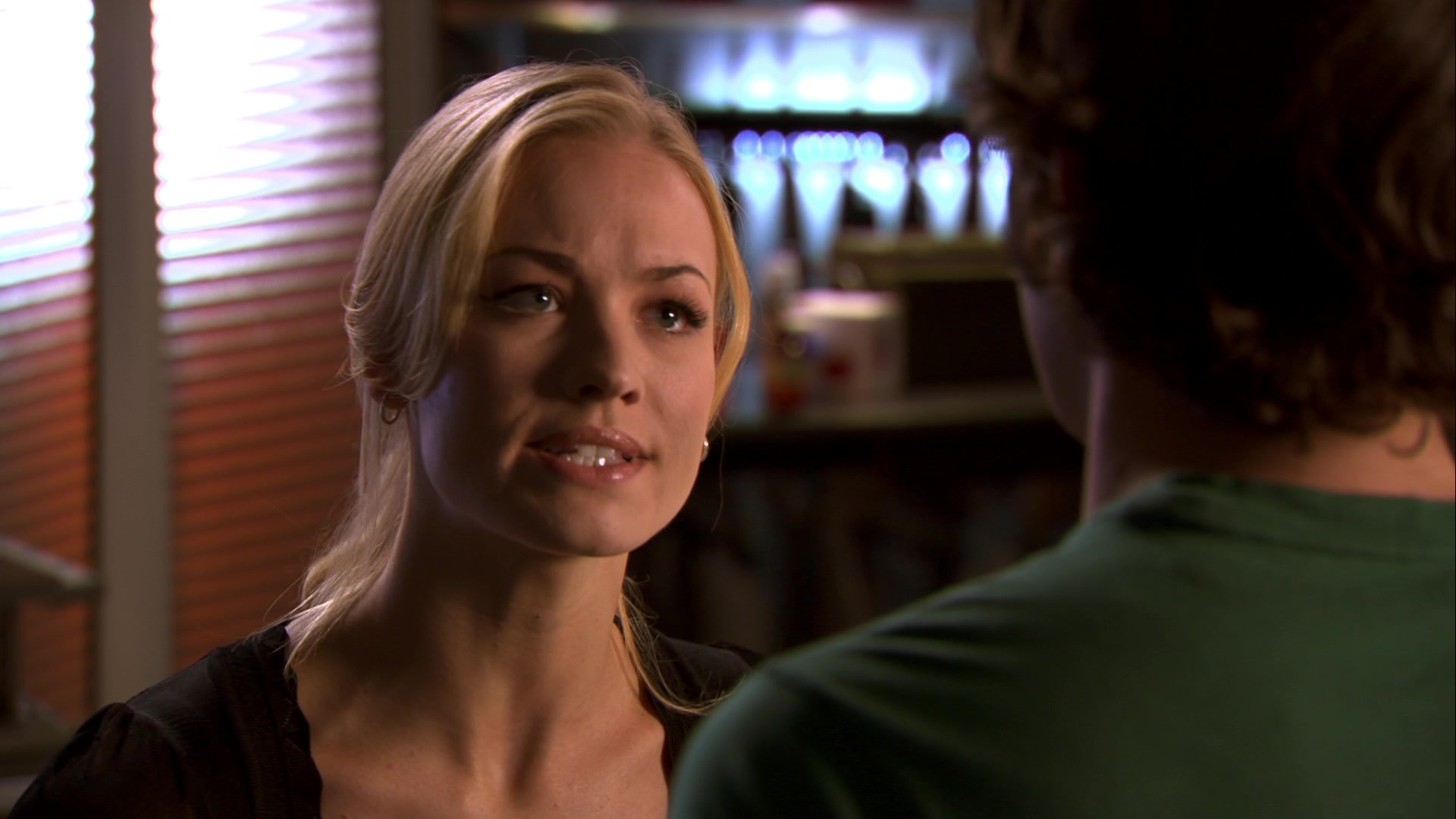 Chuck_2x12_ChuckVersustheThirdDimension_0179.jpg