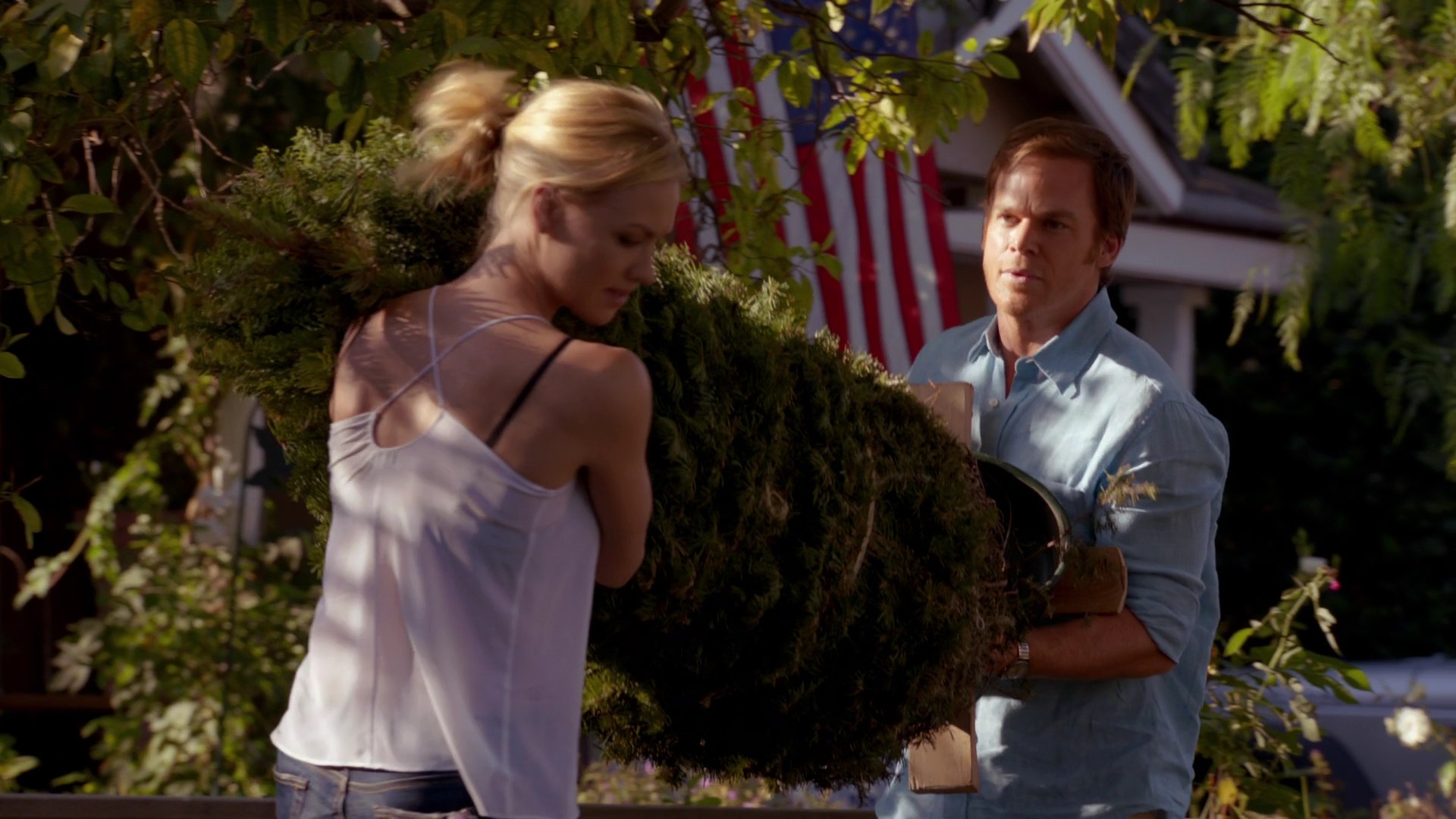 Dexter_7x11_DoYouSeeWhatISee_0090.jpg