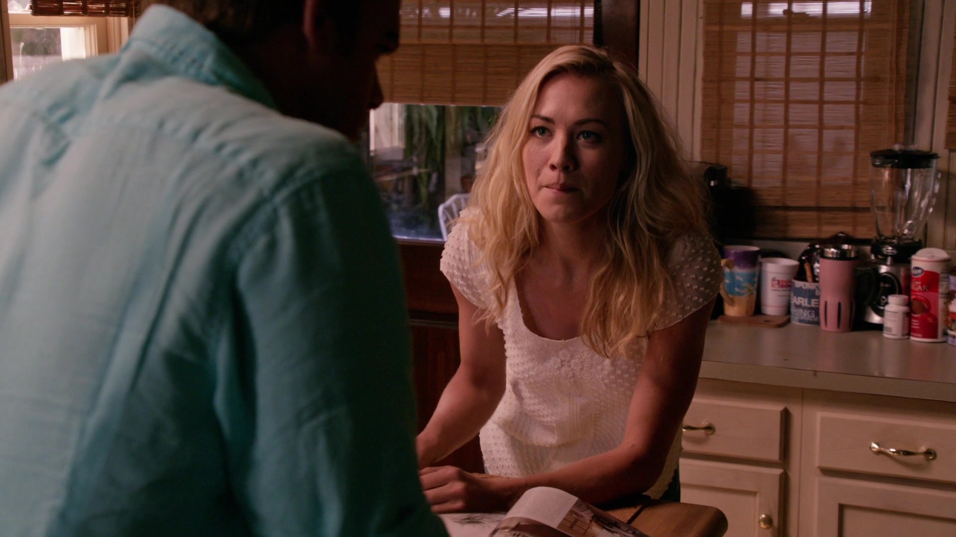Dexter_8x10_GoodbyeMiami_0018.jpg