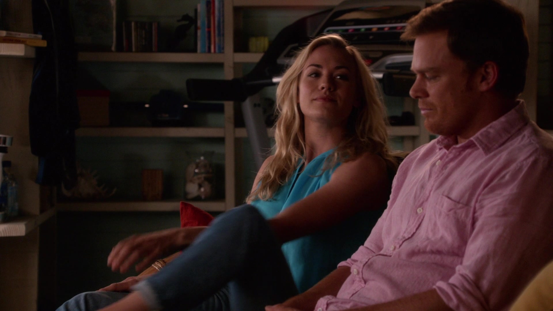 Dexter_8x10_GoodbyeMiami_0053.jpg