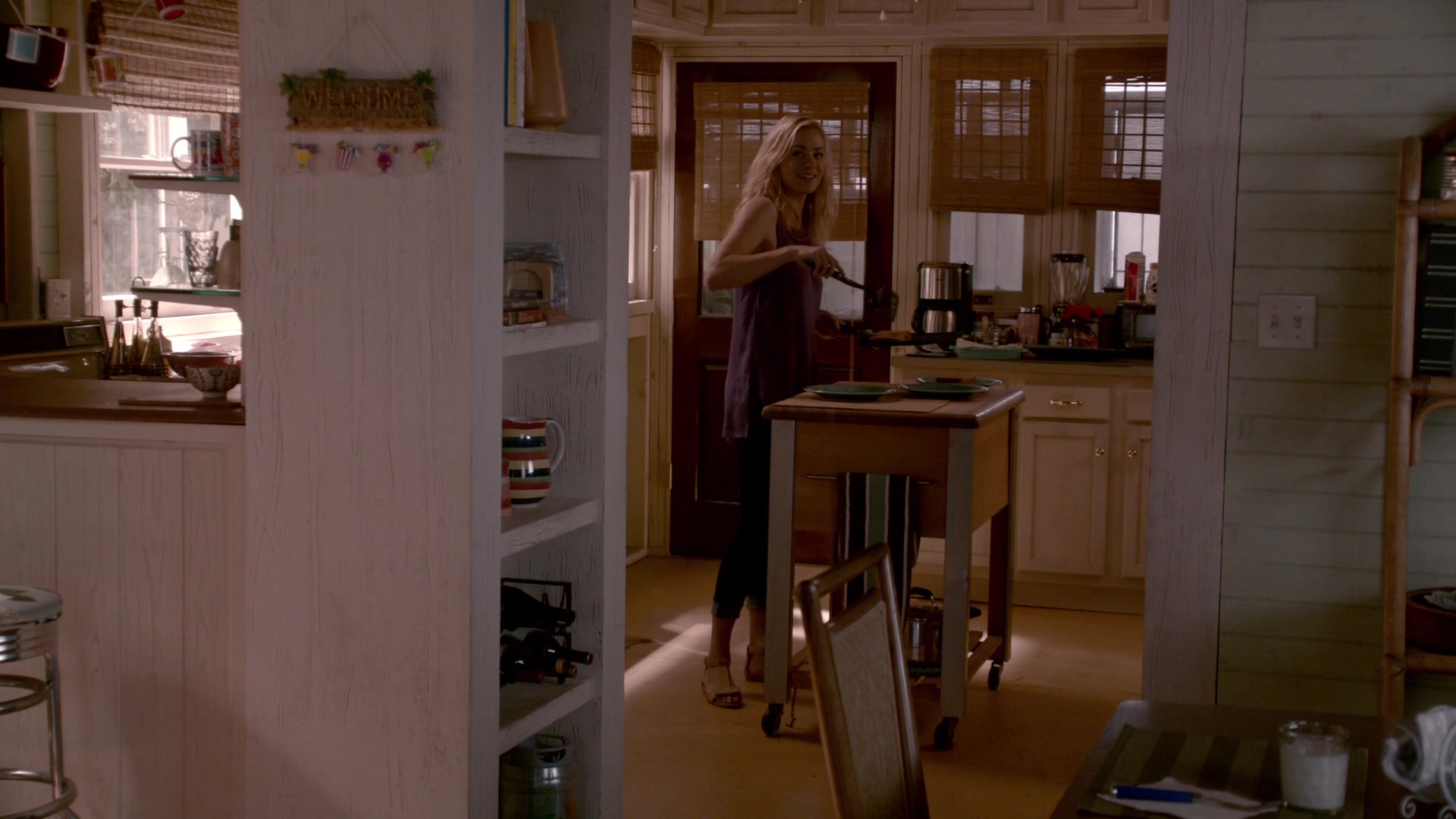 Dexter_8x10_GoodbyeMiami_0090.jpg