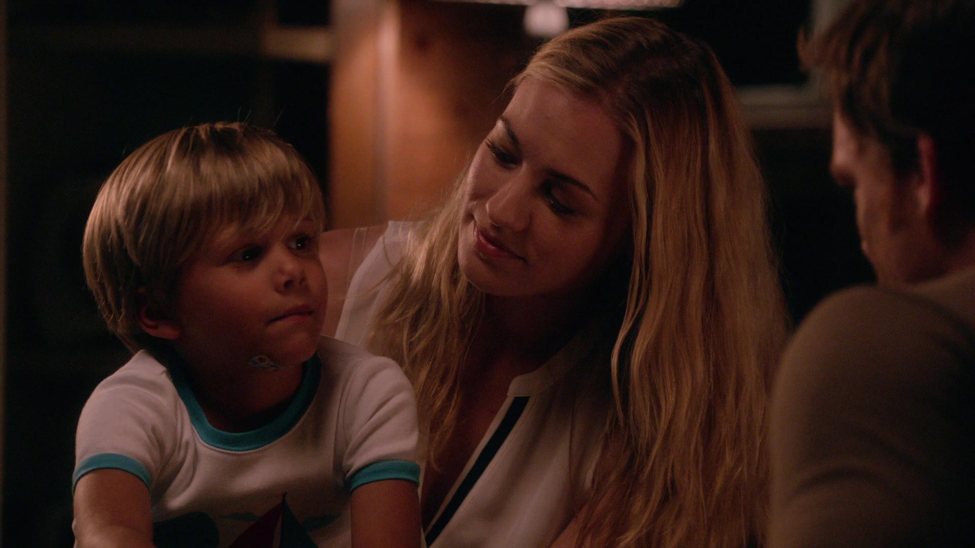 Dexter_8x10_GoodbyeMiami_0169.jpg