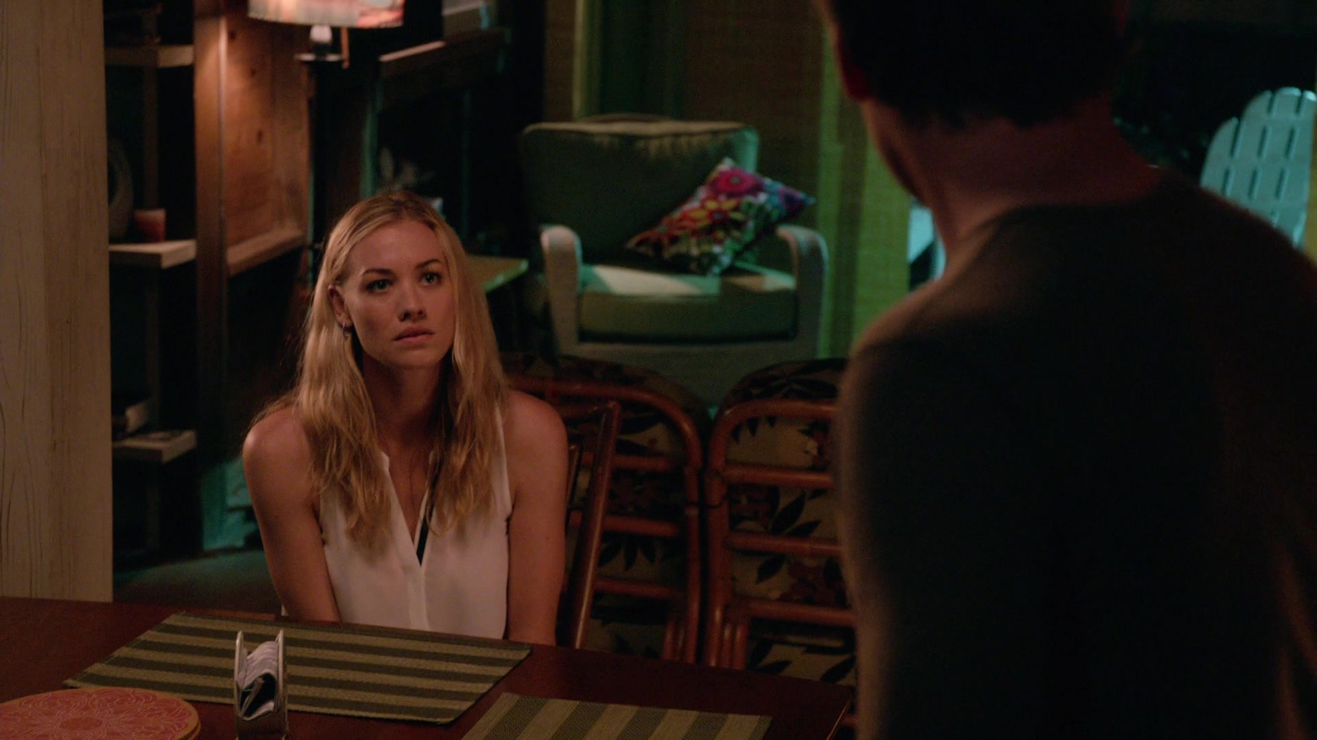 Dexter_8x10_GoodbyeMiami_0183.jpg
