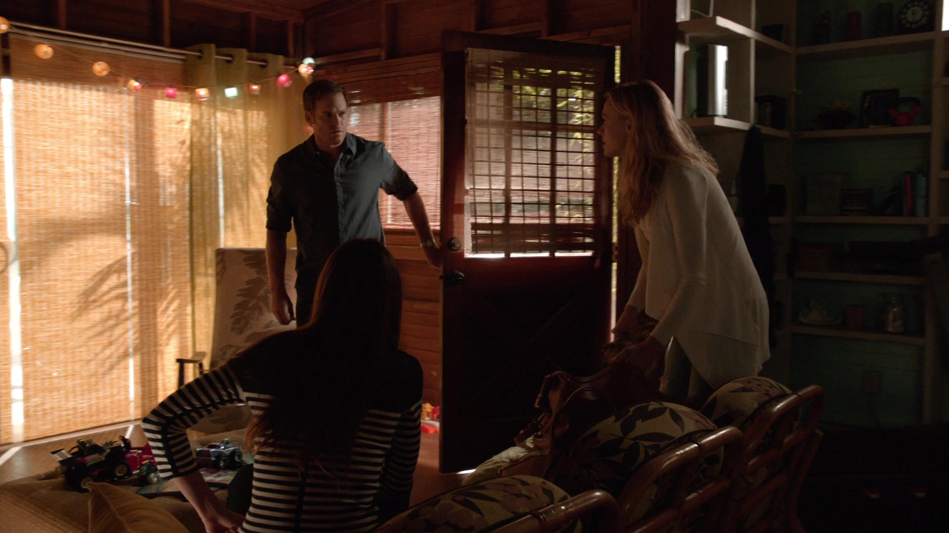 Dexter_8x11_MonkeyinaBox_0041.jpg