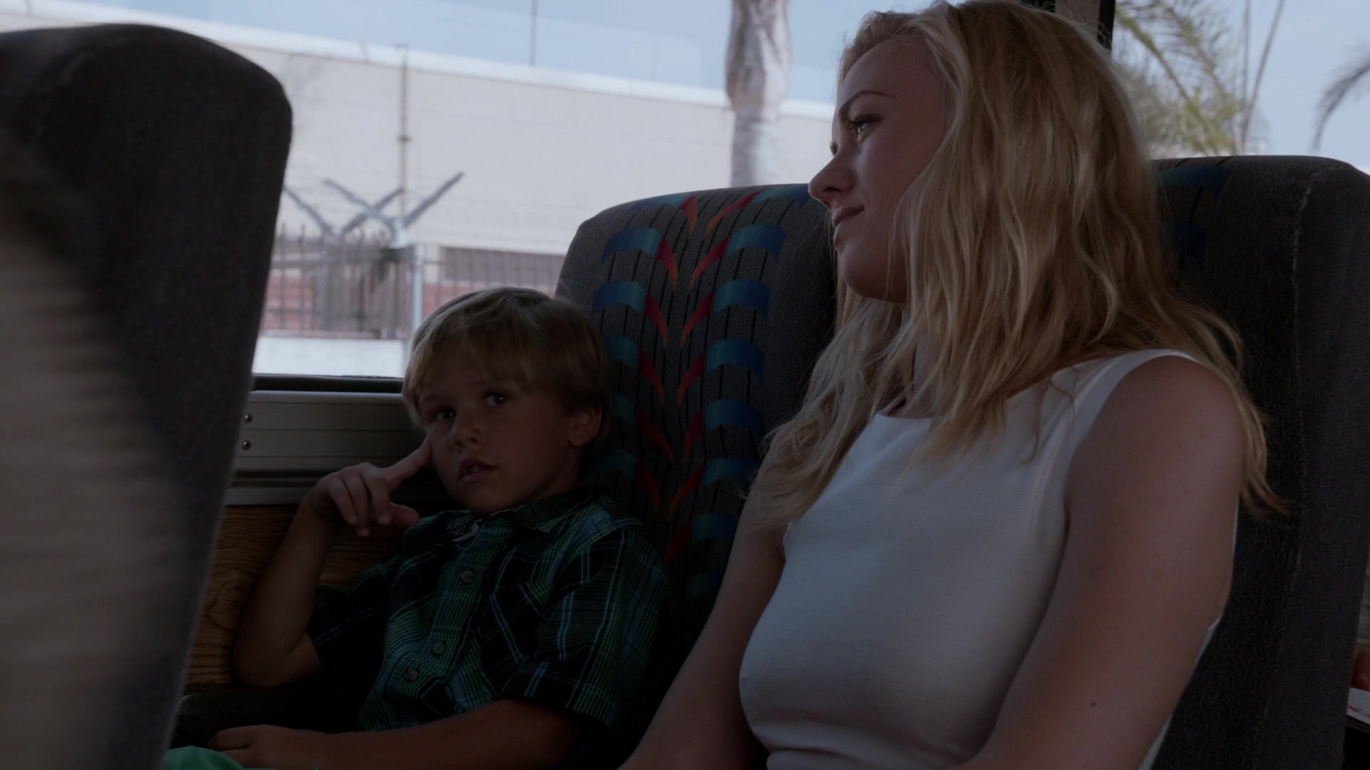 Dexter_8x12_RemebertheMonsters_0117.jpg Dexter_8x12_RemebertheMonsters_0117.jpg