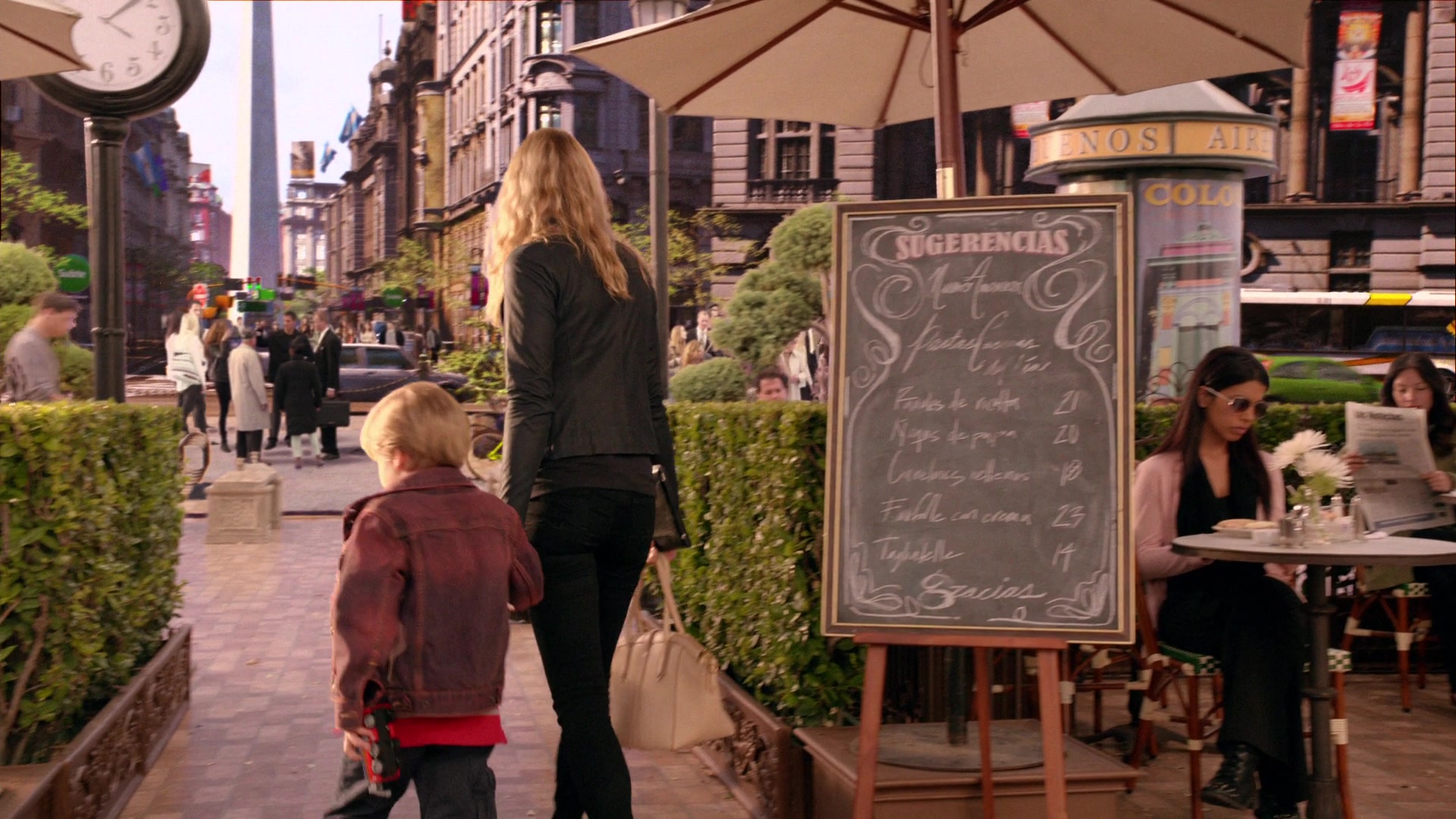 Dexter_8x12_RemebertheMonsters_0203.jpg