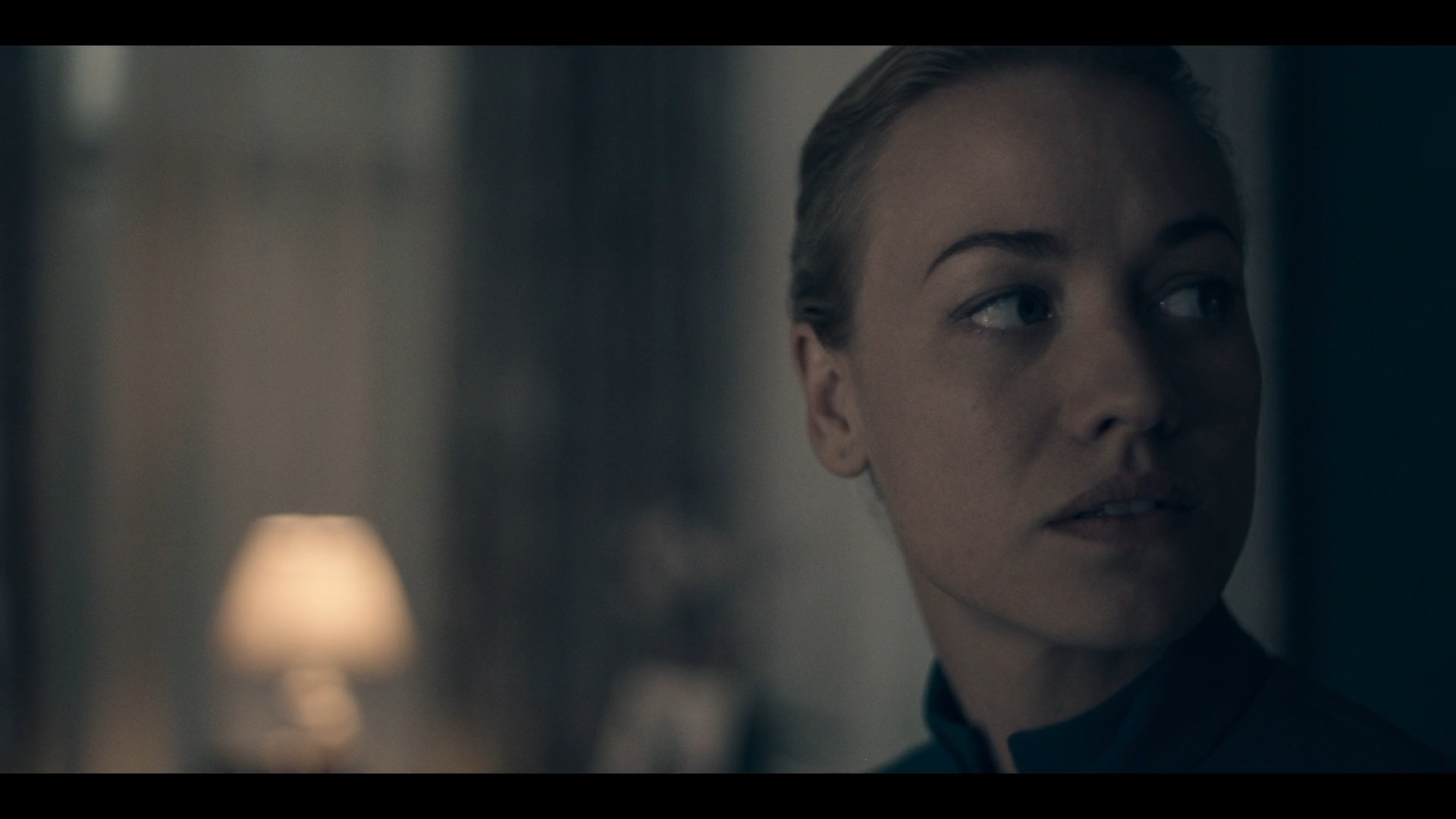 TheHandmaidsTale_1x01_Offred_0032.jpg
