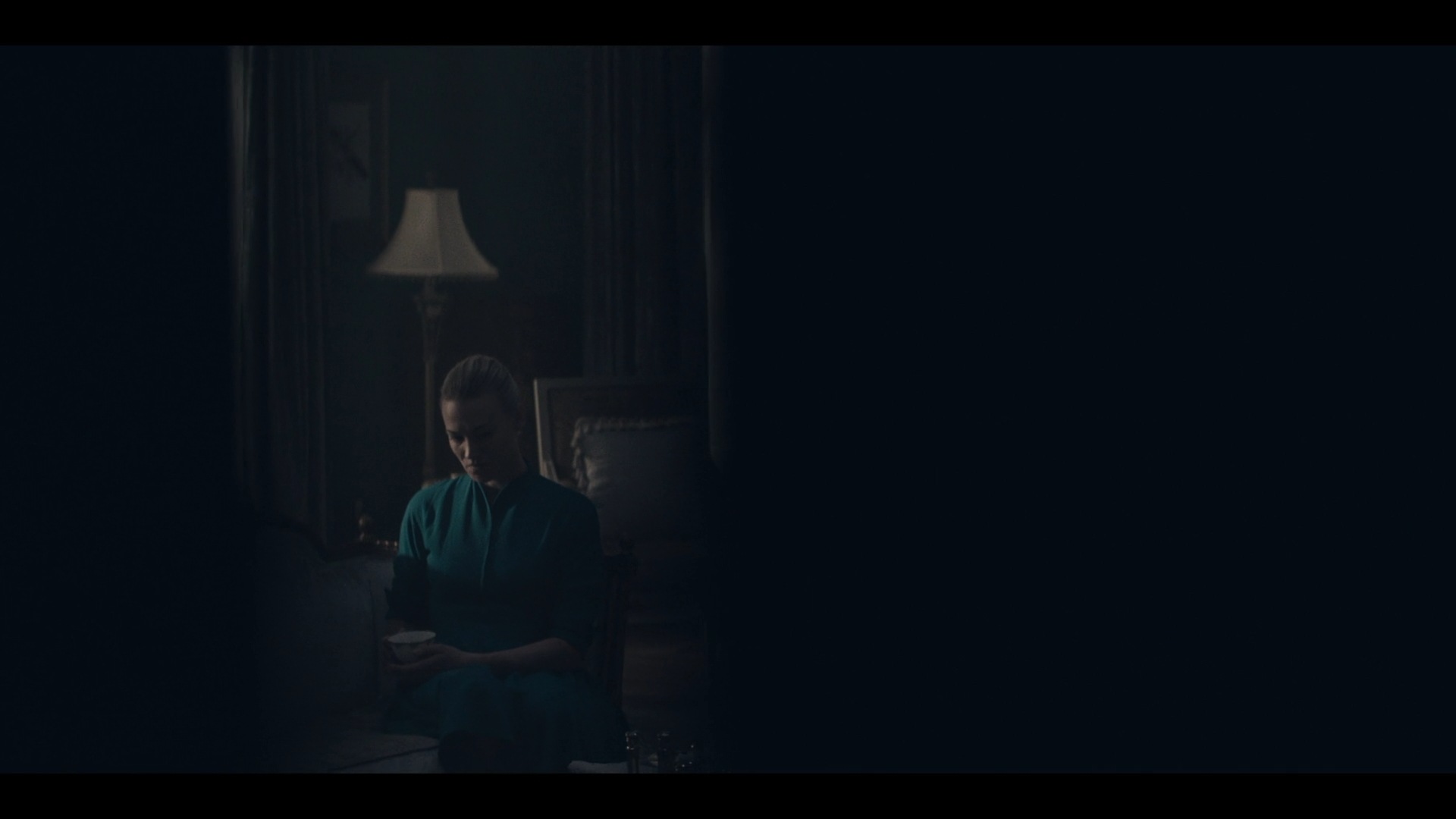 TheHandmaidsTale_1x01_Offred_0058.jpg
