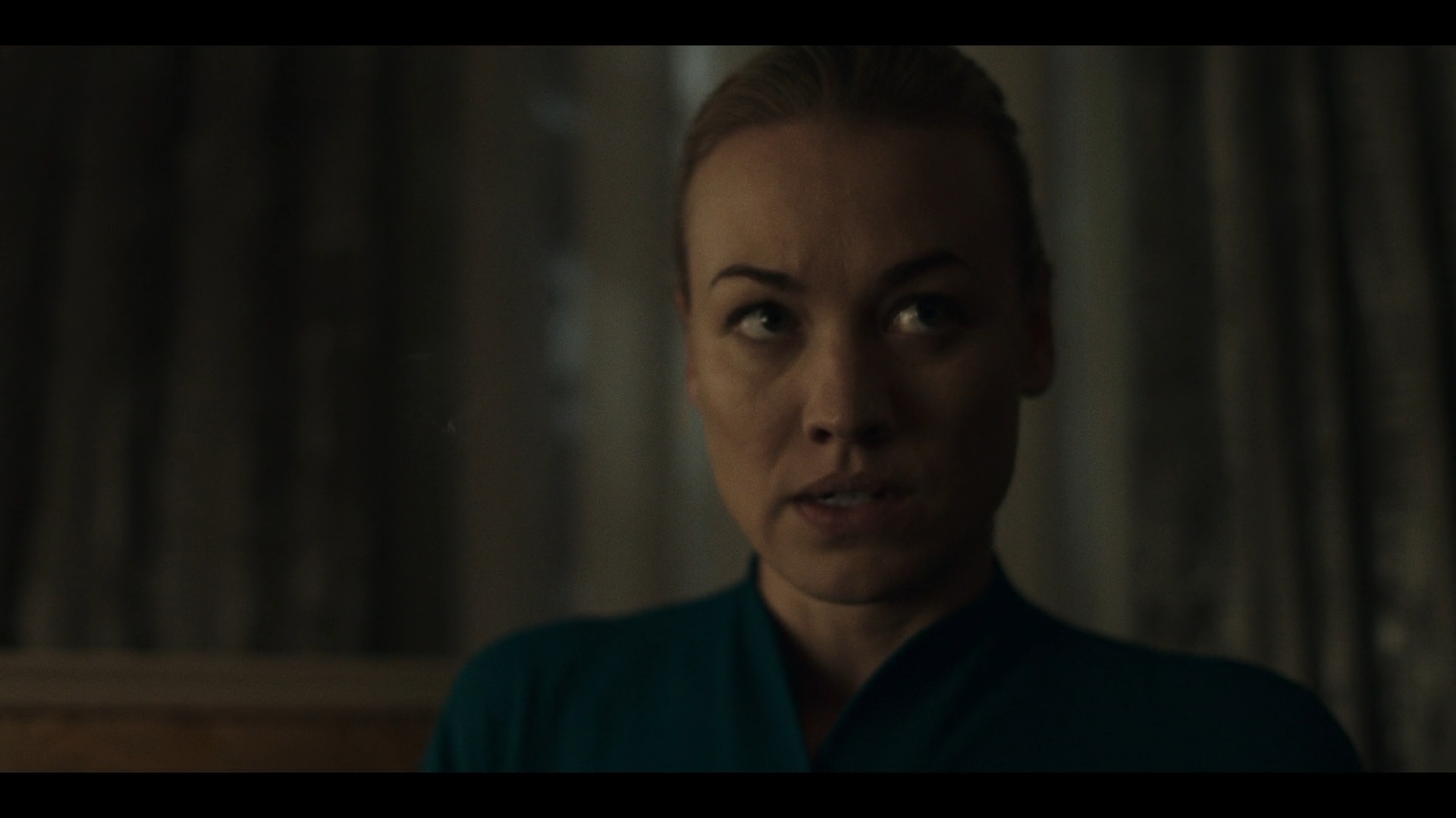 TheHandmaidsTale_1x01_Offred_0073.jpg