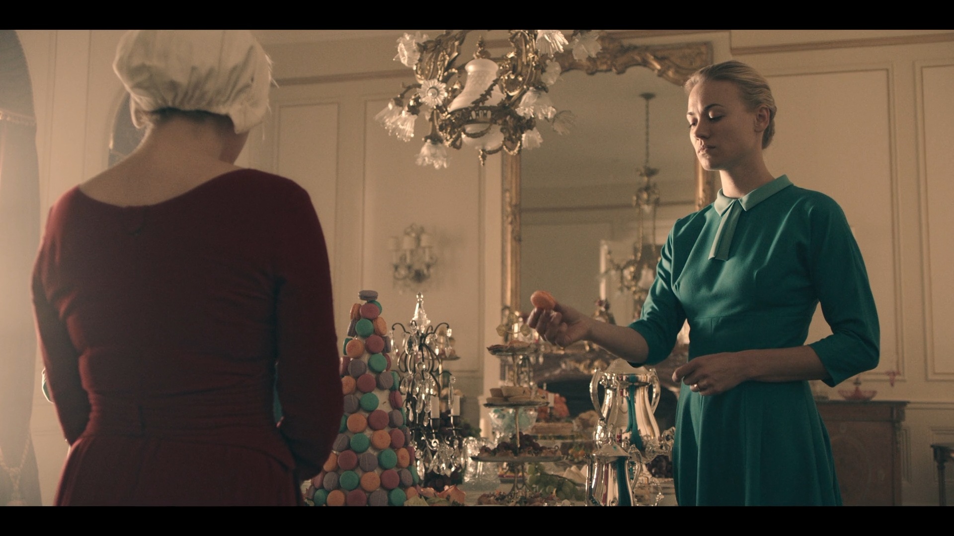TheHandmaidsTale_1x02_BirthDay_0055.jpg