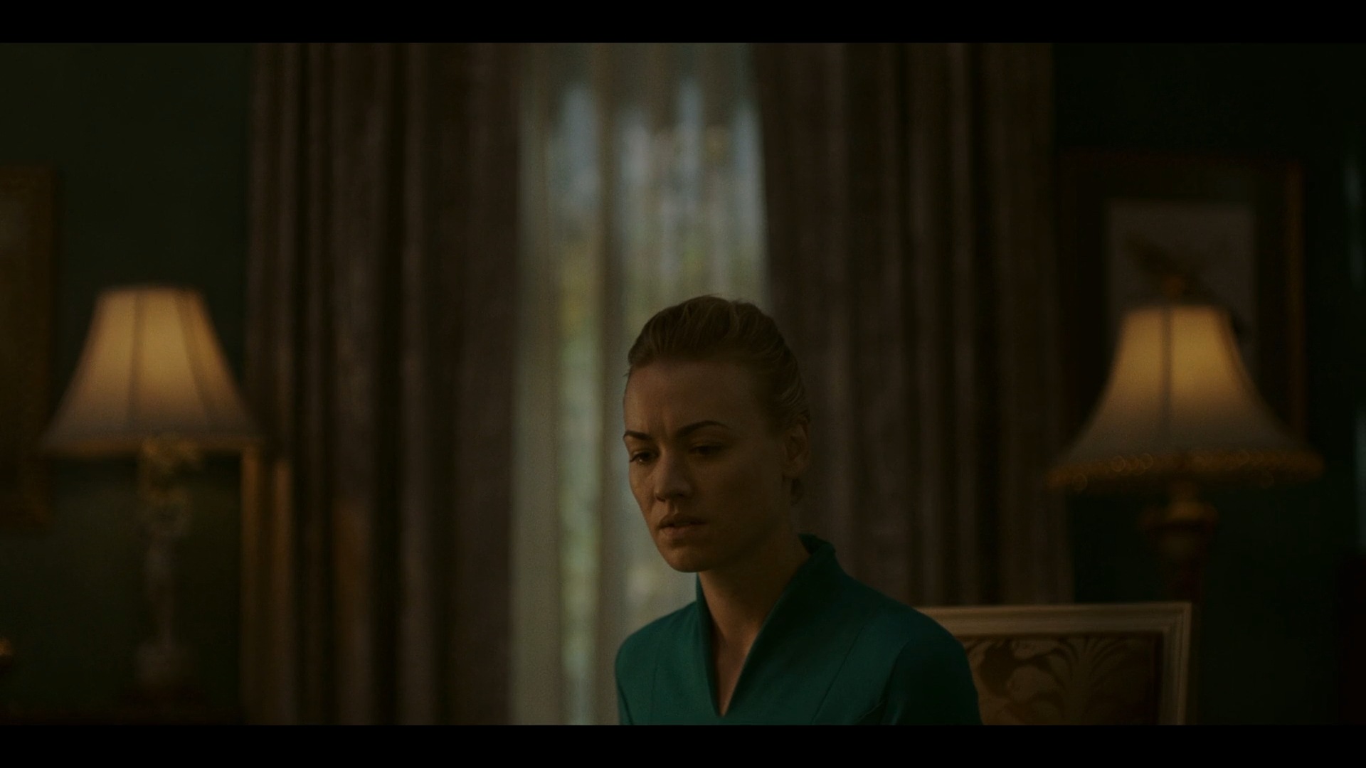 TheHandmaidsTale_1x04_NoliteTeBastardesCarborundorum_0106.jpg