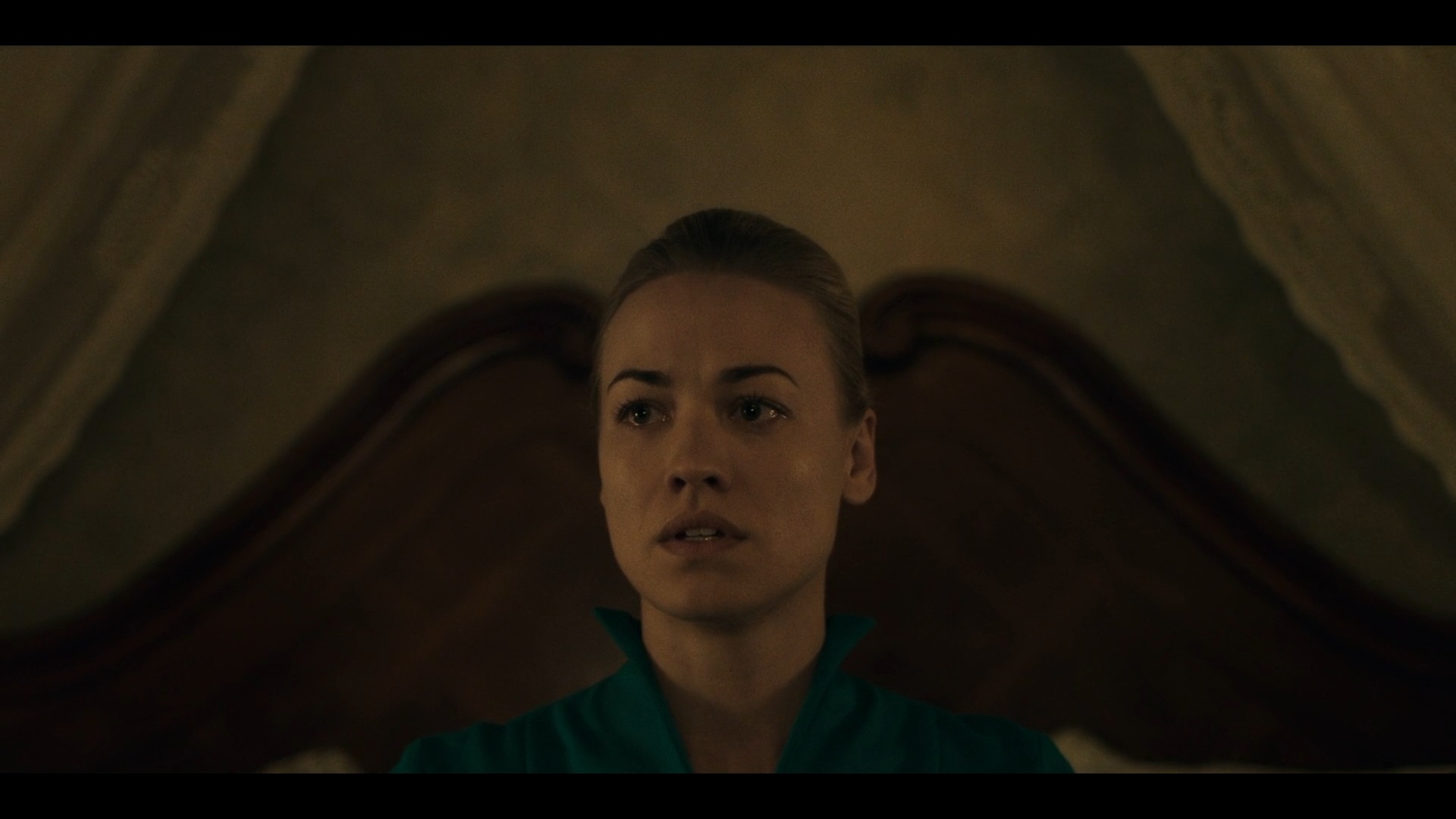 TheHandmaidsTale_1x04_NoliteTeBastardesCarborundorum_0123.jpg