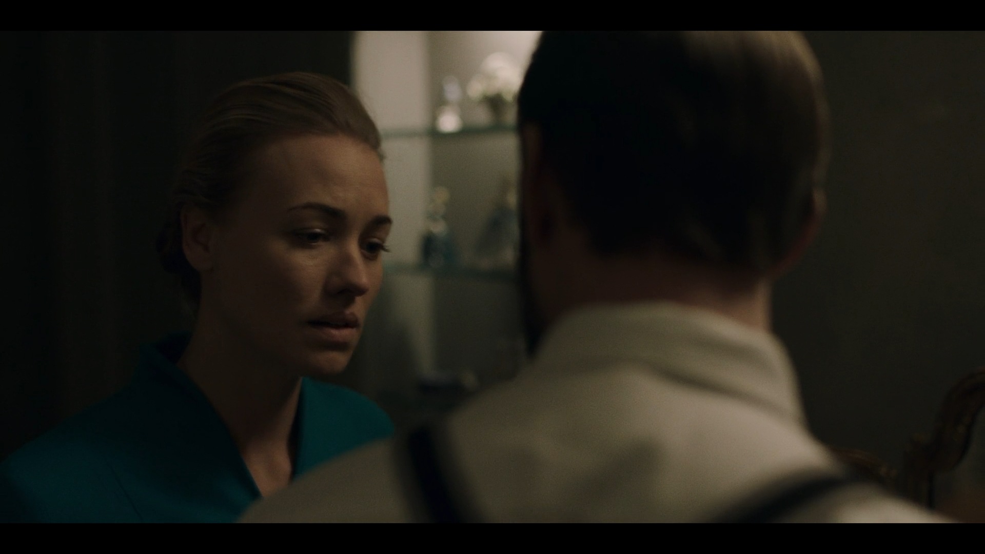 TheHandmaidsTale_1x04_NoliteTeBastardesCarborundorum_0132.jpg