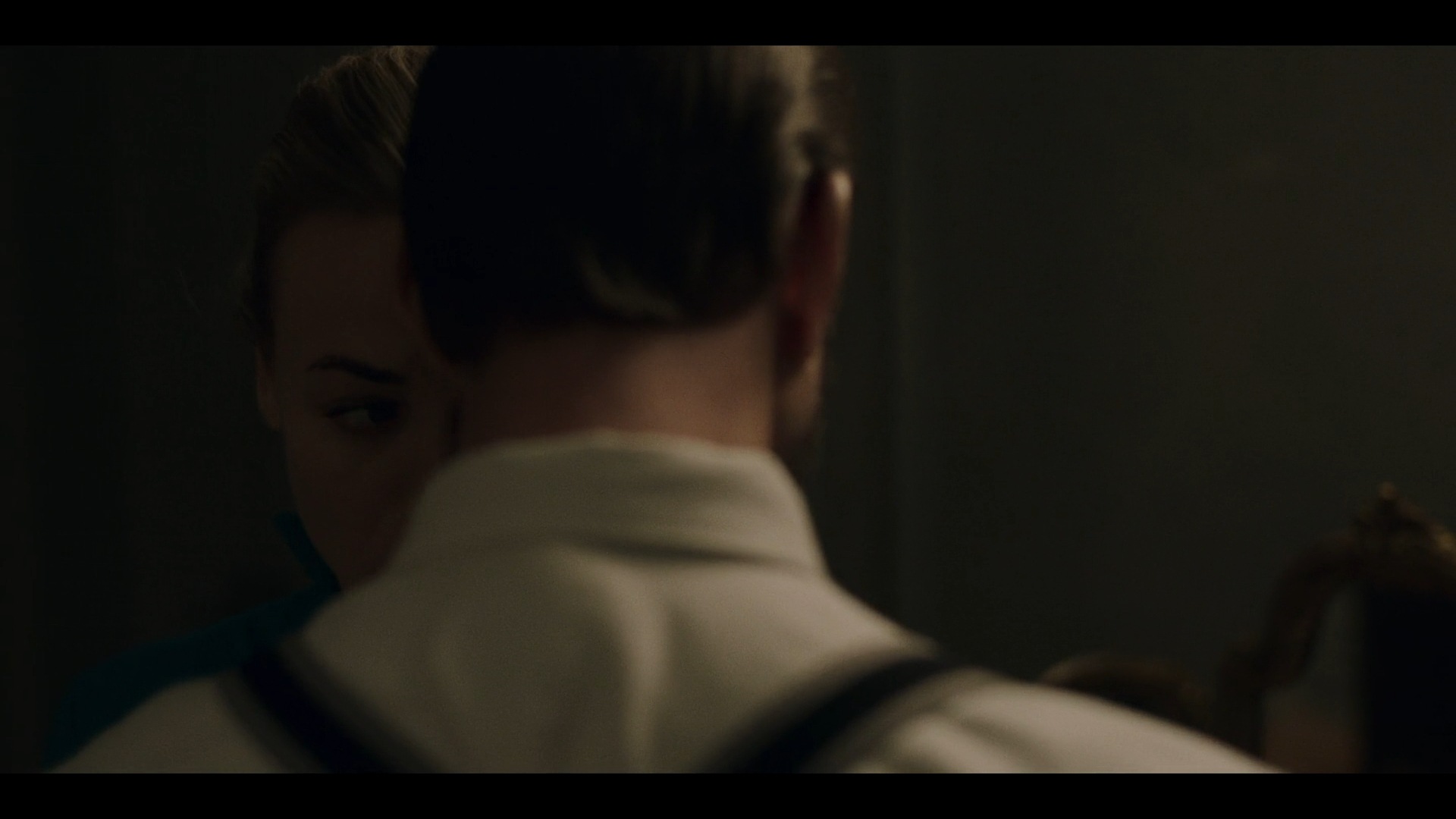 TheHandmaidsTale_1x04_NoliteTeBastardesCarborundorum_0147.jpg