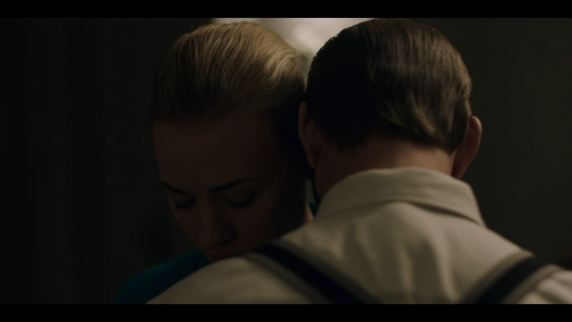 TheHandmaidsTale_1x04_NoliteTeBastardesCarborundorum_0150.jpg