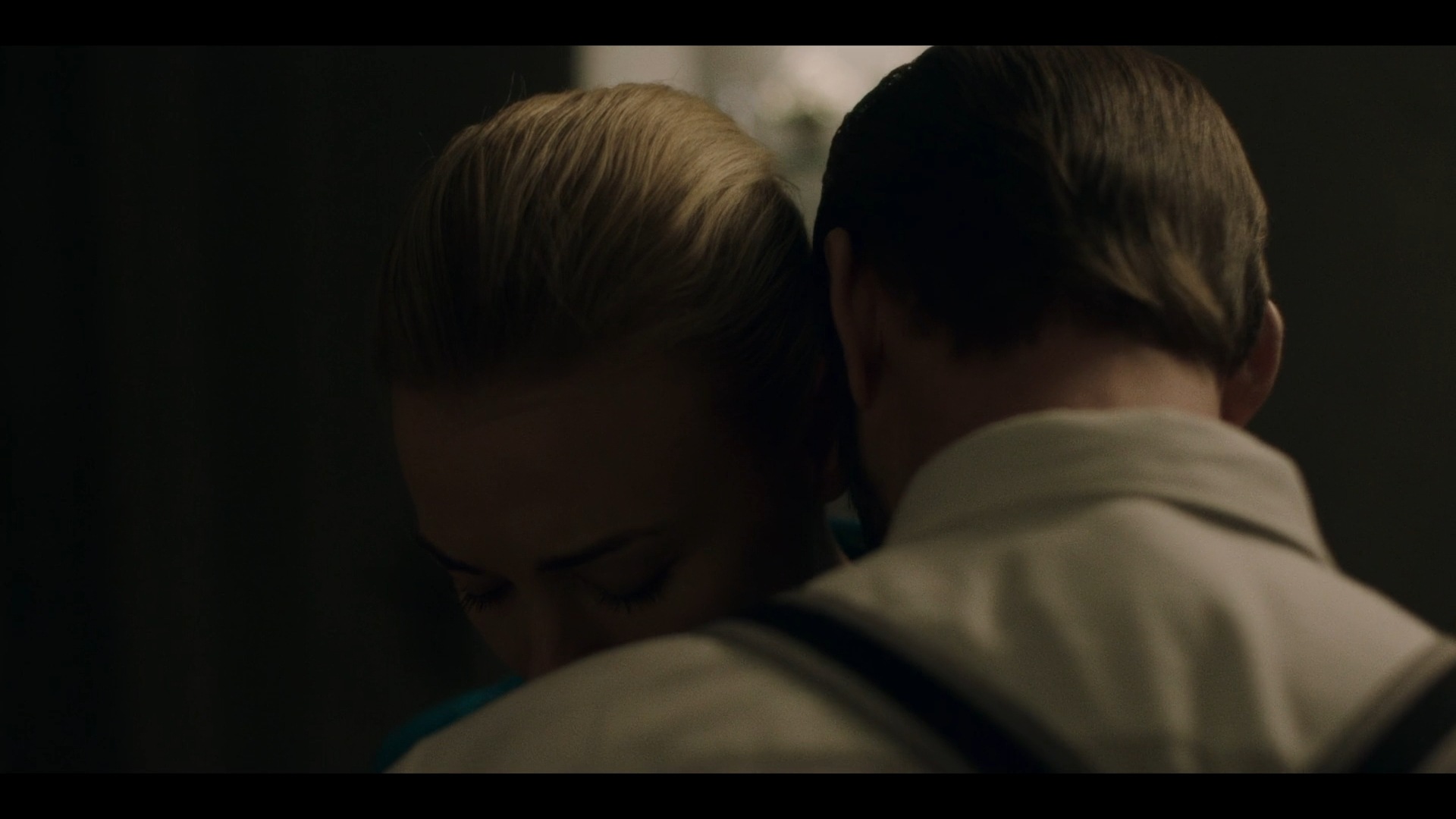 TheHandmaidsTale_1x04_NoliteTeBastardesCarborundorum_0151.jpg