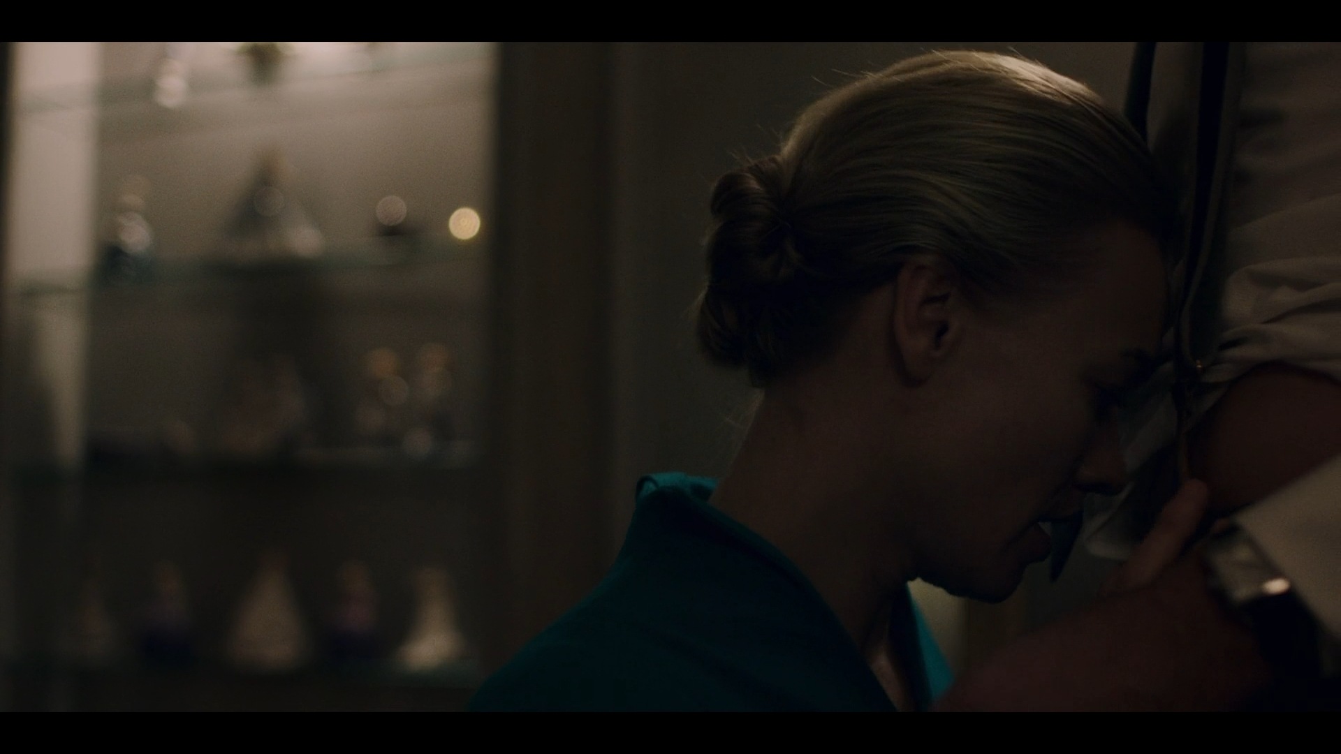 TheHandmaidsTale_1x04_NoliteTeBastardesCarborundorum_0154.jpg TheHandmaidsTale_1x04_NoliteTeBastardesCarborundorum_0154.jpg
