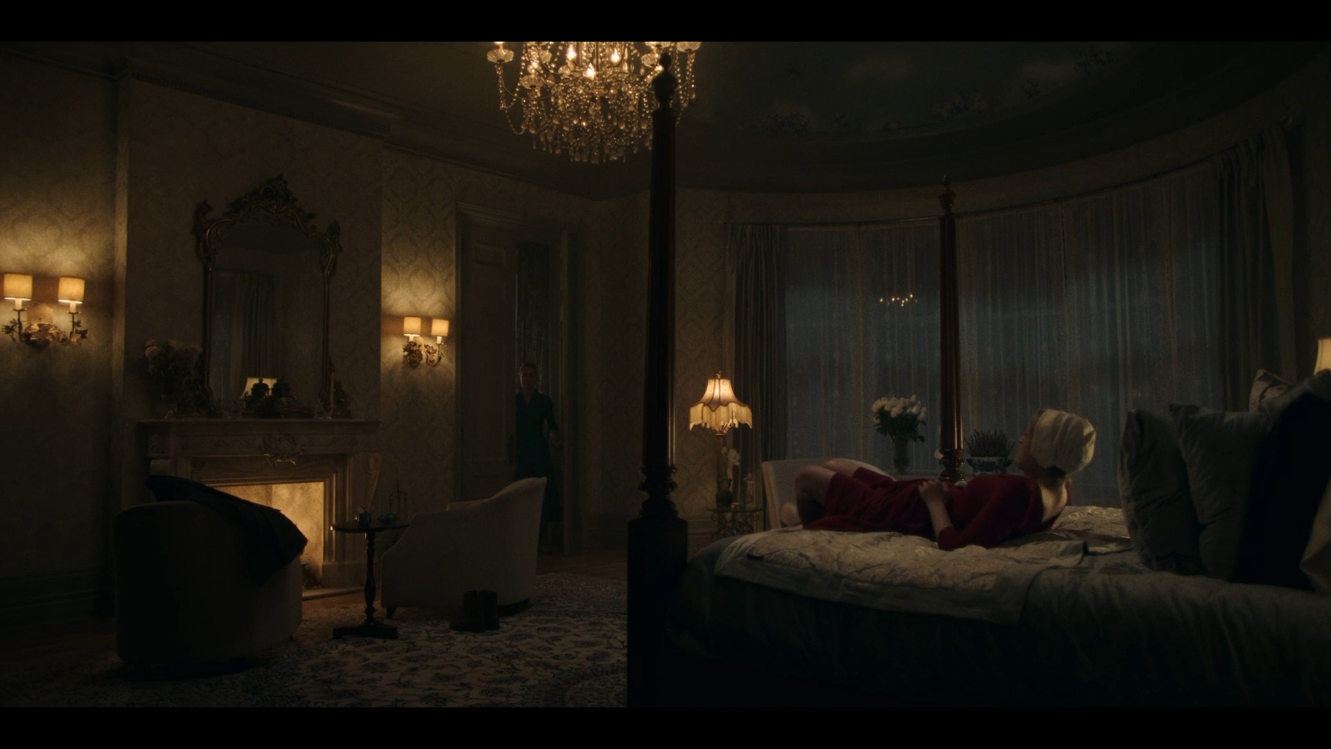 TheHandmaidsTale_1x04_NoliteTeBastardesCarborundorum_0164.jpg