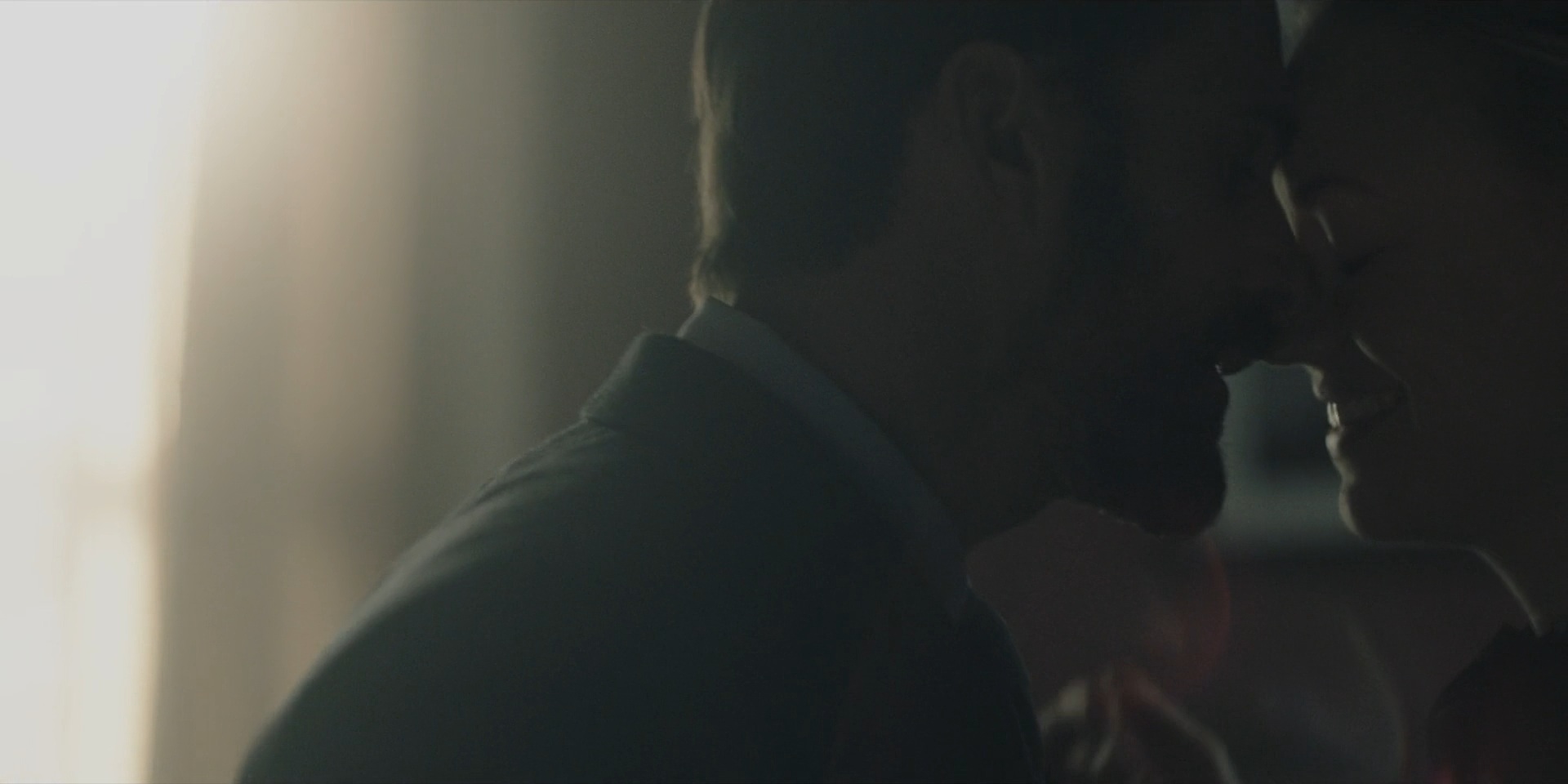 TheHandmaidsTale_1x06_AWomansPlace_0065.jpg