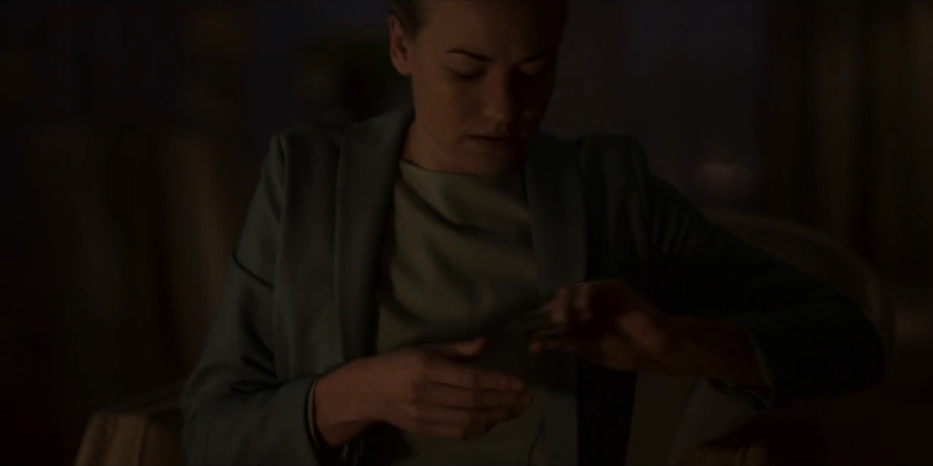 TheHandmaidsTale_1x09_TheBridge_0042.jpg
