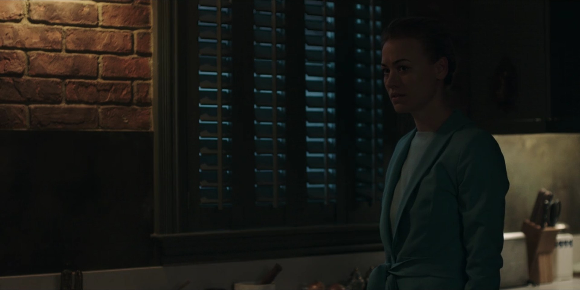 TheHandmaidsTale_1x09_TheBridge_0076.jpg