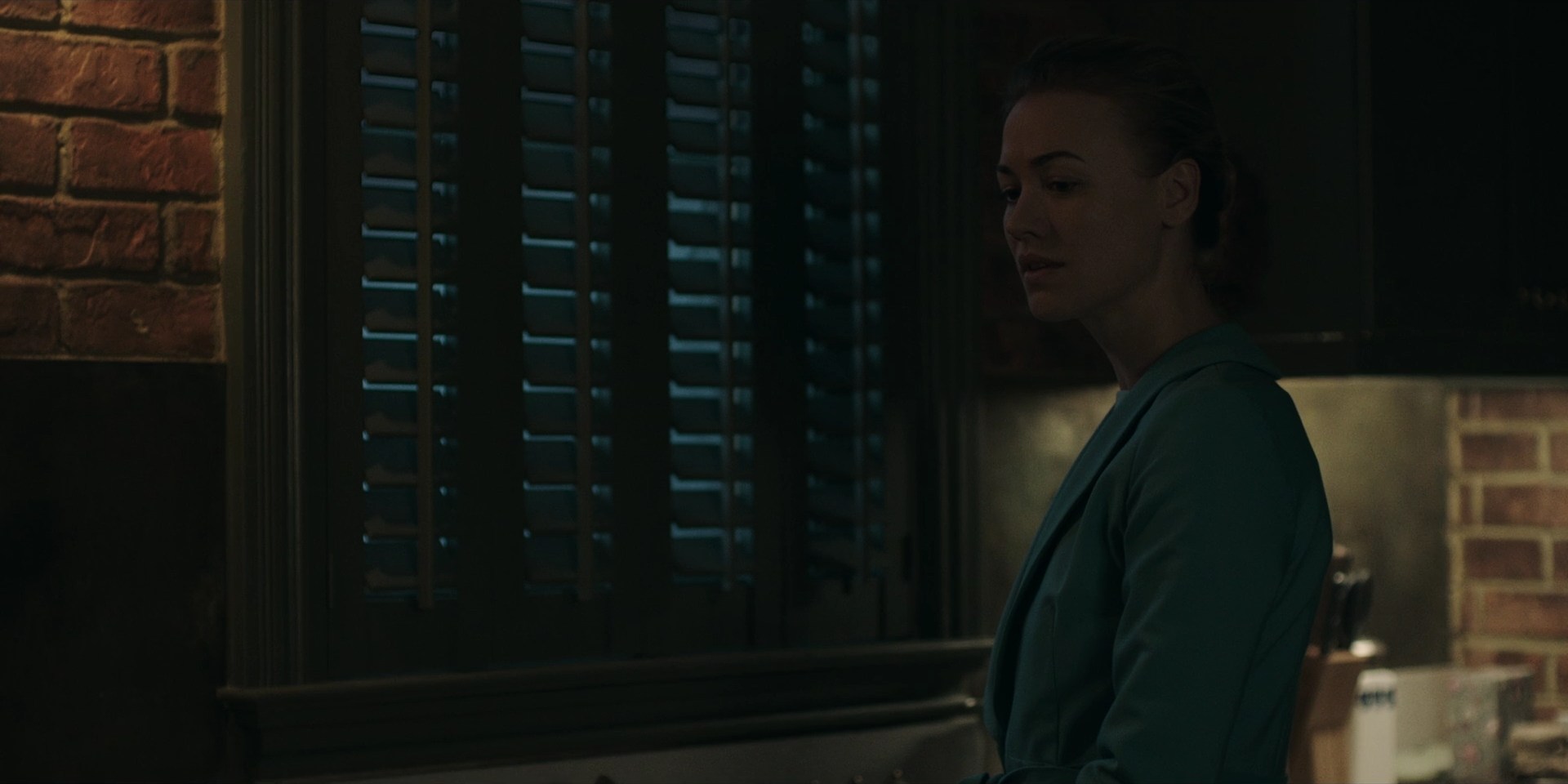 TheHandmaidsTale_1x09_TheBridge_0087.jpg