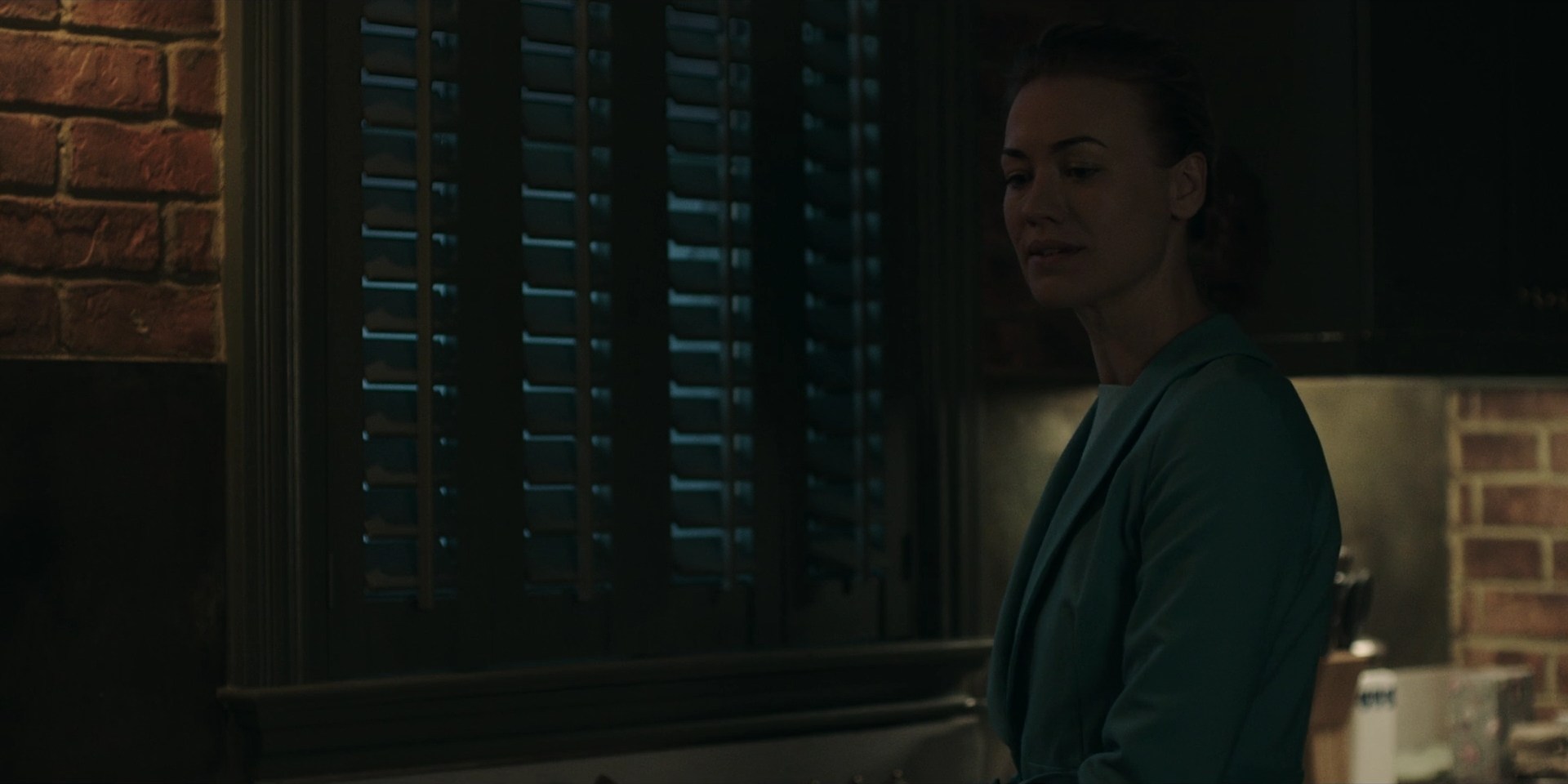 TheHandmaidsTale_1x09_TheBridge_0088.jpg