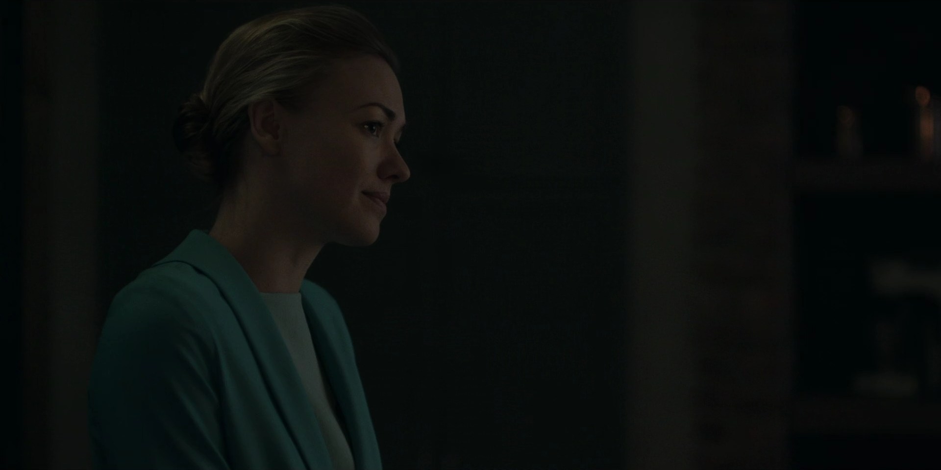 TheHandmaidsTale_1x09_TheBridge_0092.jpg