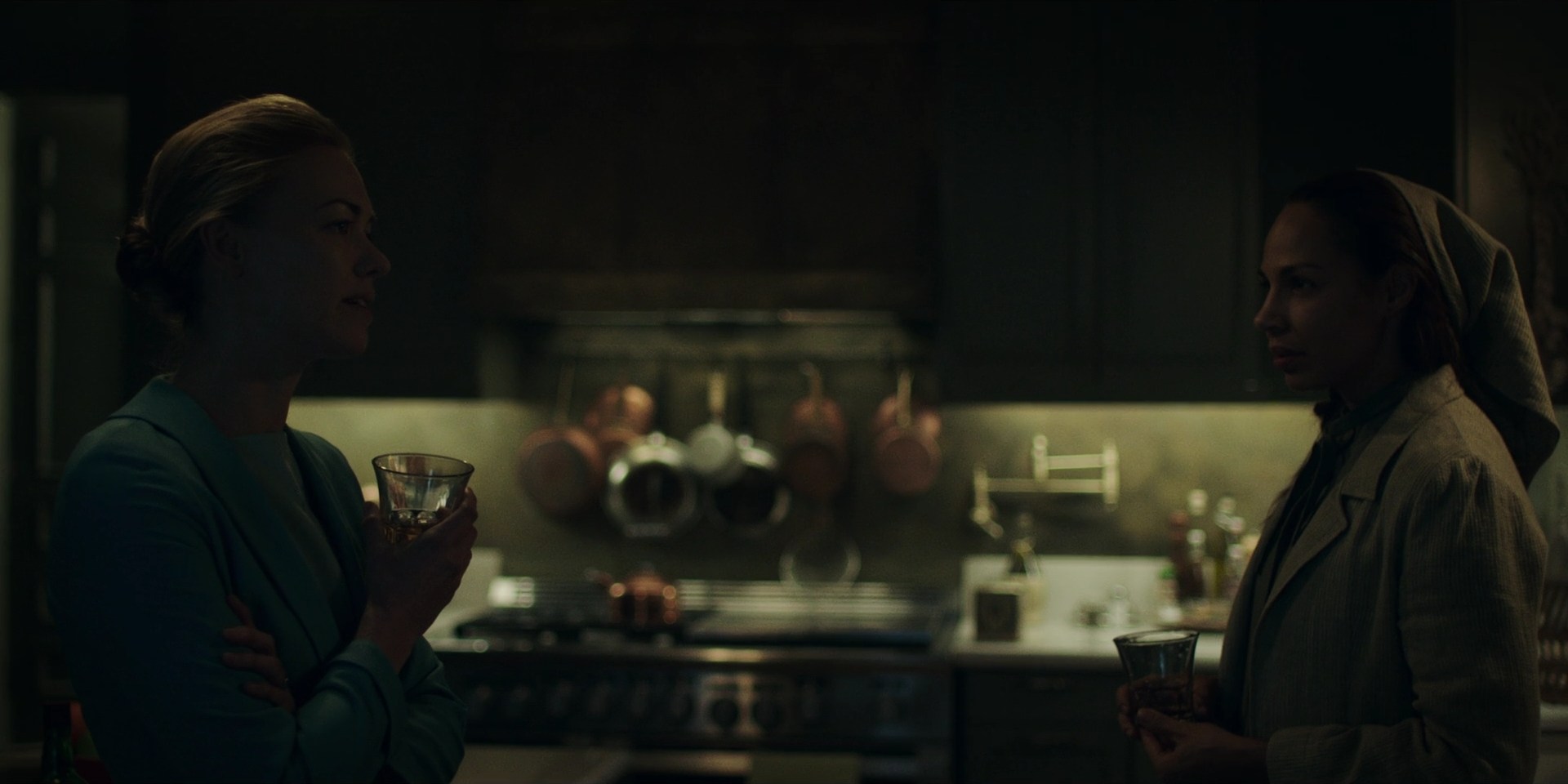 TheHandmaidsTale_1x09_TheBridge_0101.jpg TheHandmaidsTale_1x09_TheBridge_0101.jpg